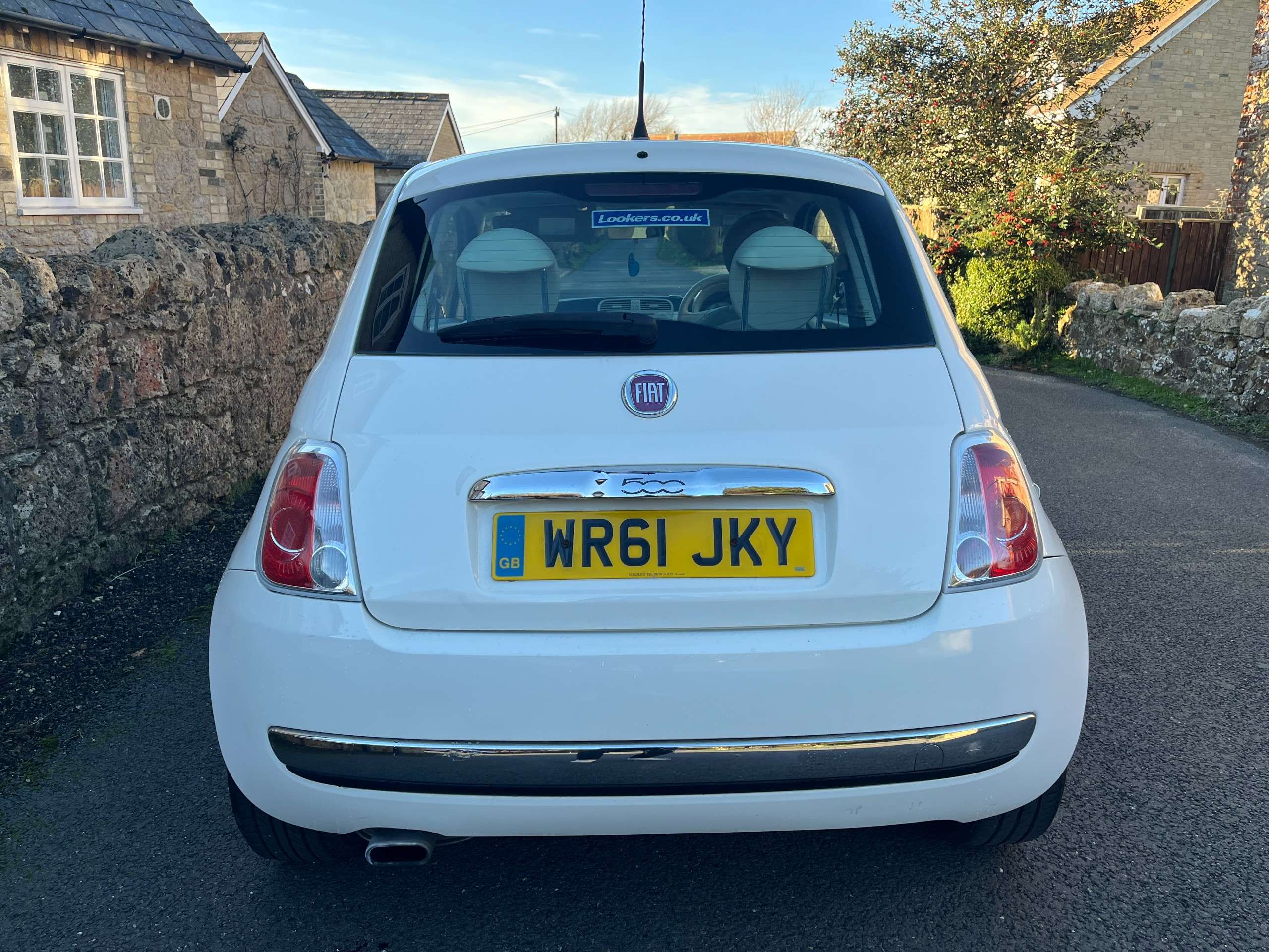 2011 FIAT 500 2011 FIAT 500