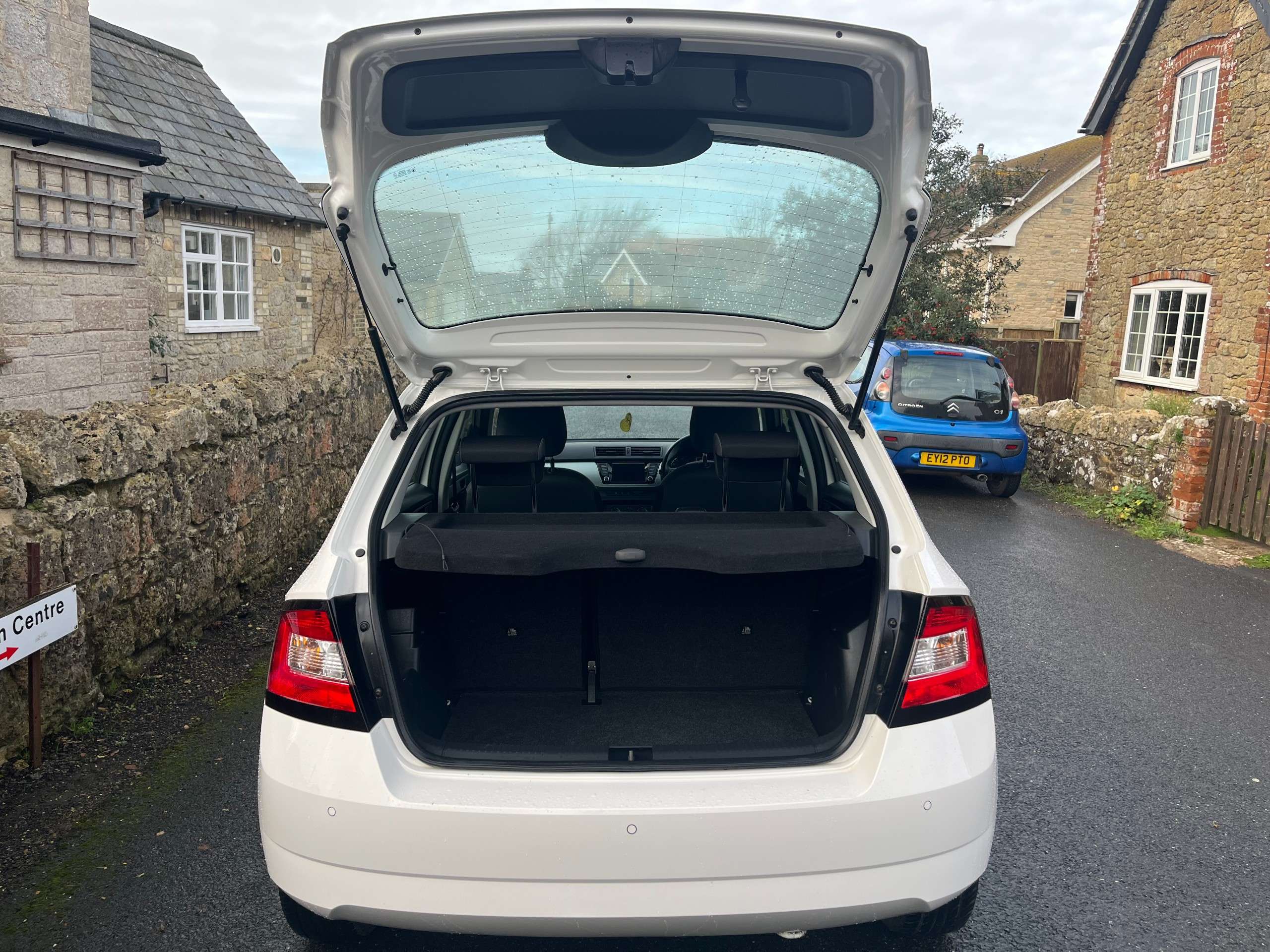 2016 SKODA FABIA 2016 SKODA FABIA