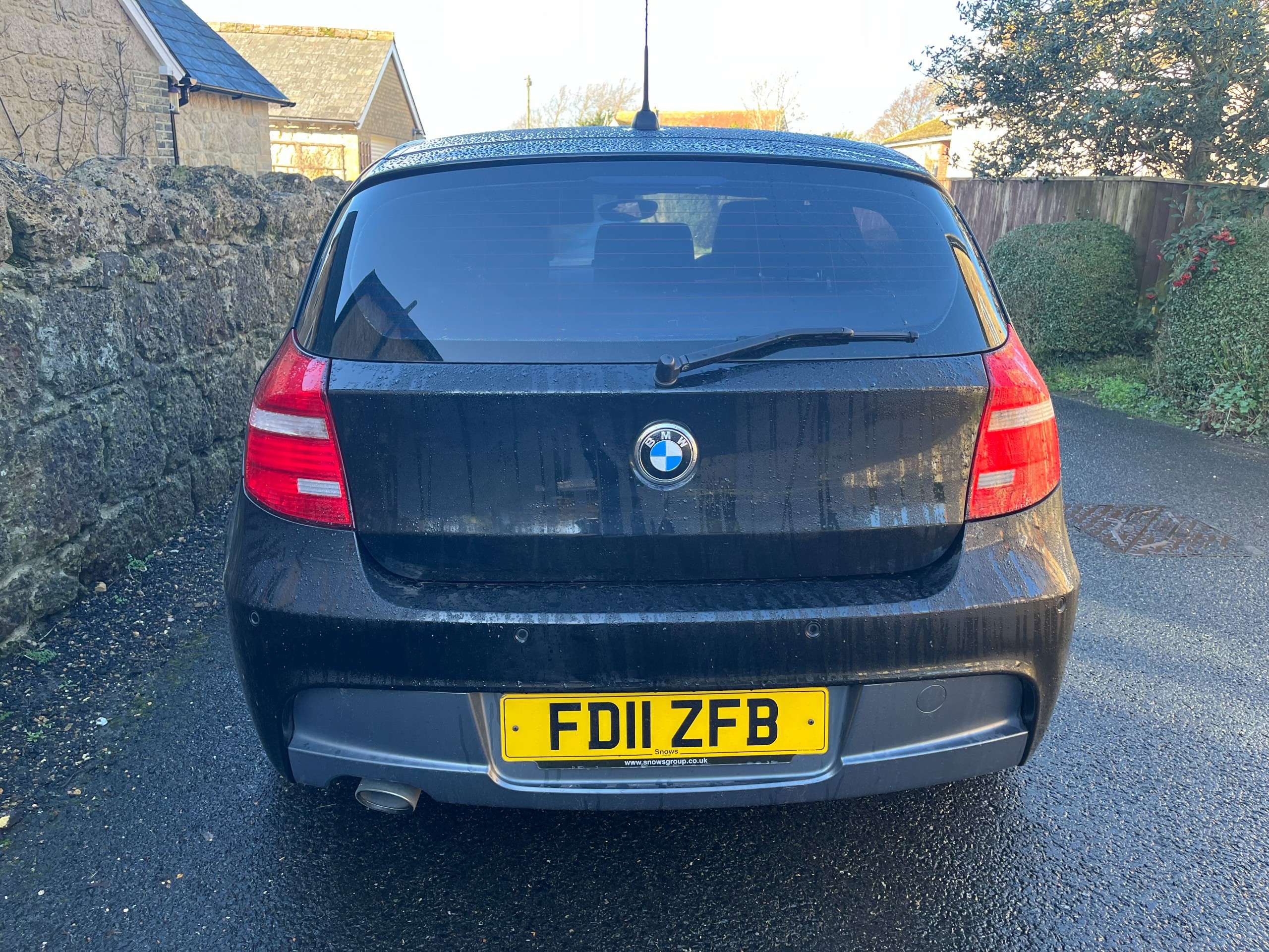 2011 BMW 1 SERIES 2011 BMW 1 SERIES