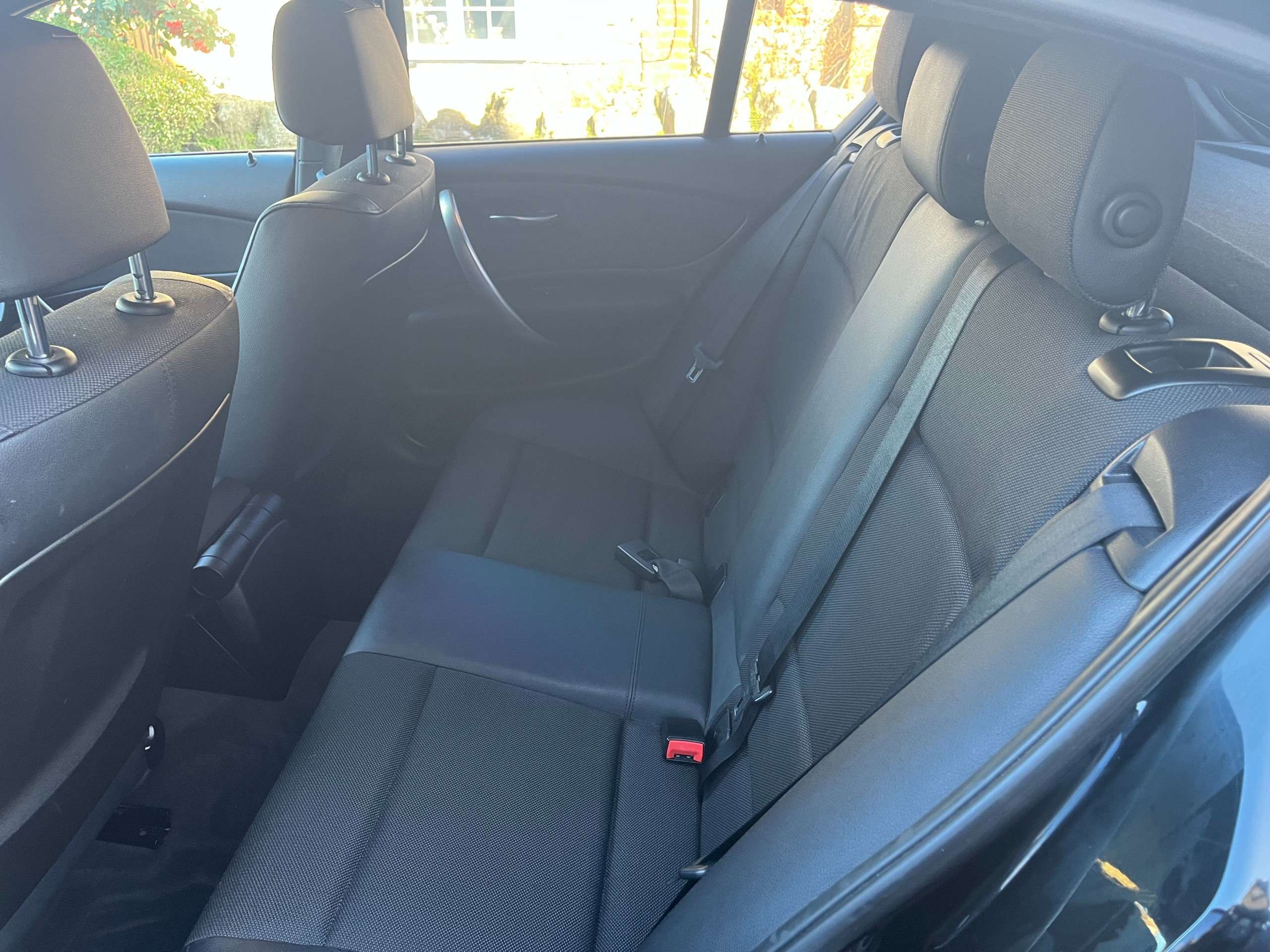 2011 BMW 1 SERIES 2011 BMW 1 SERIES