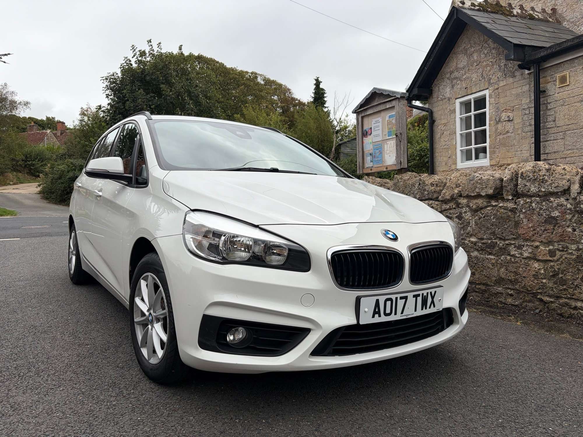 A 2017 BMW 2 SERIES GRAN TOURER 1.5 216d SE MPV 5dr Diesel Manual Euro 6 (s/s) (116 ps) A 2017 BMW 2 SERIES GRAN TOURER 1.5 216d SE MPV 5dr Diesel Manual Euro 6 (s/s) (116 ps)