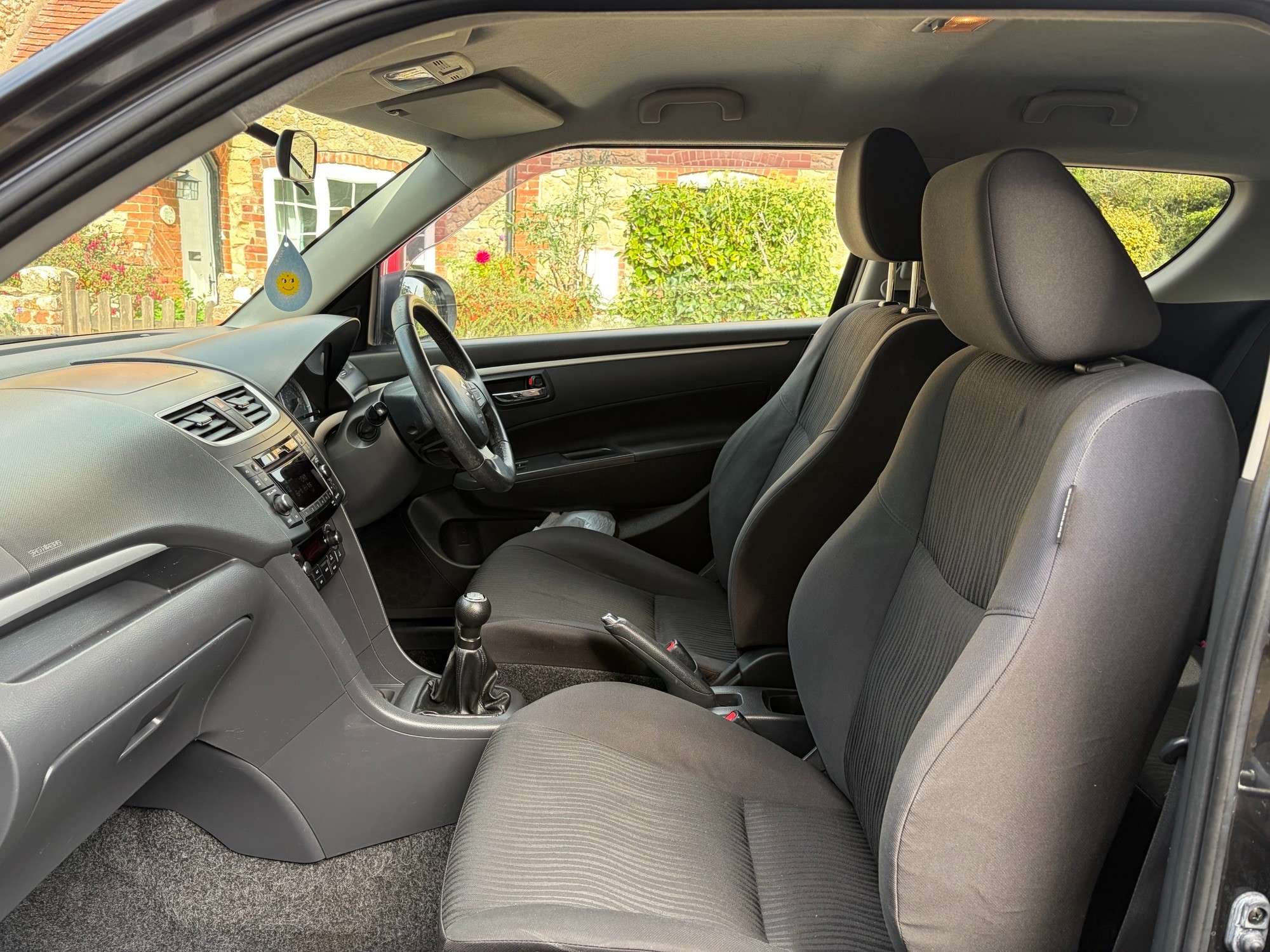 2013 SUZUKI SWIFT 2013 SUZUKI SWIFT