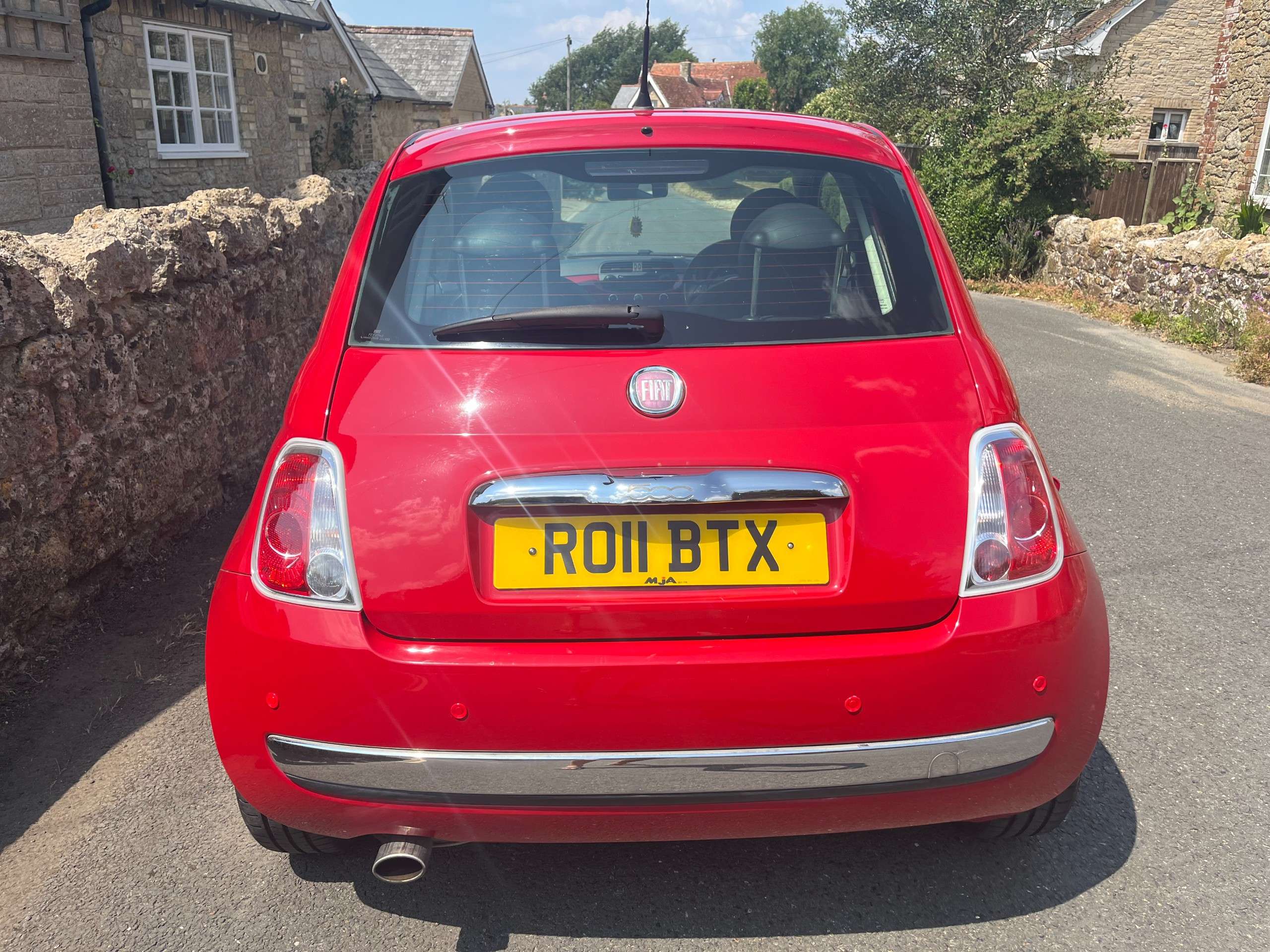 2011 FIAT 500 2011 FIAT 500