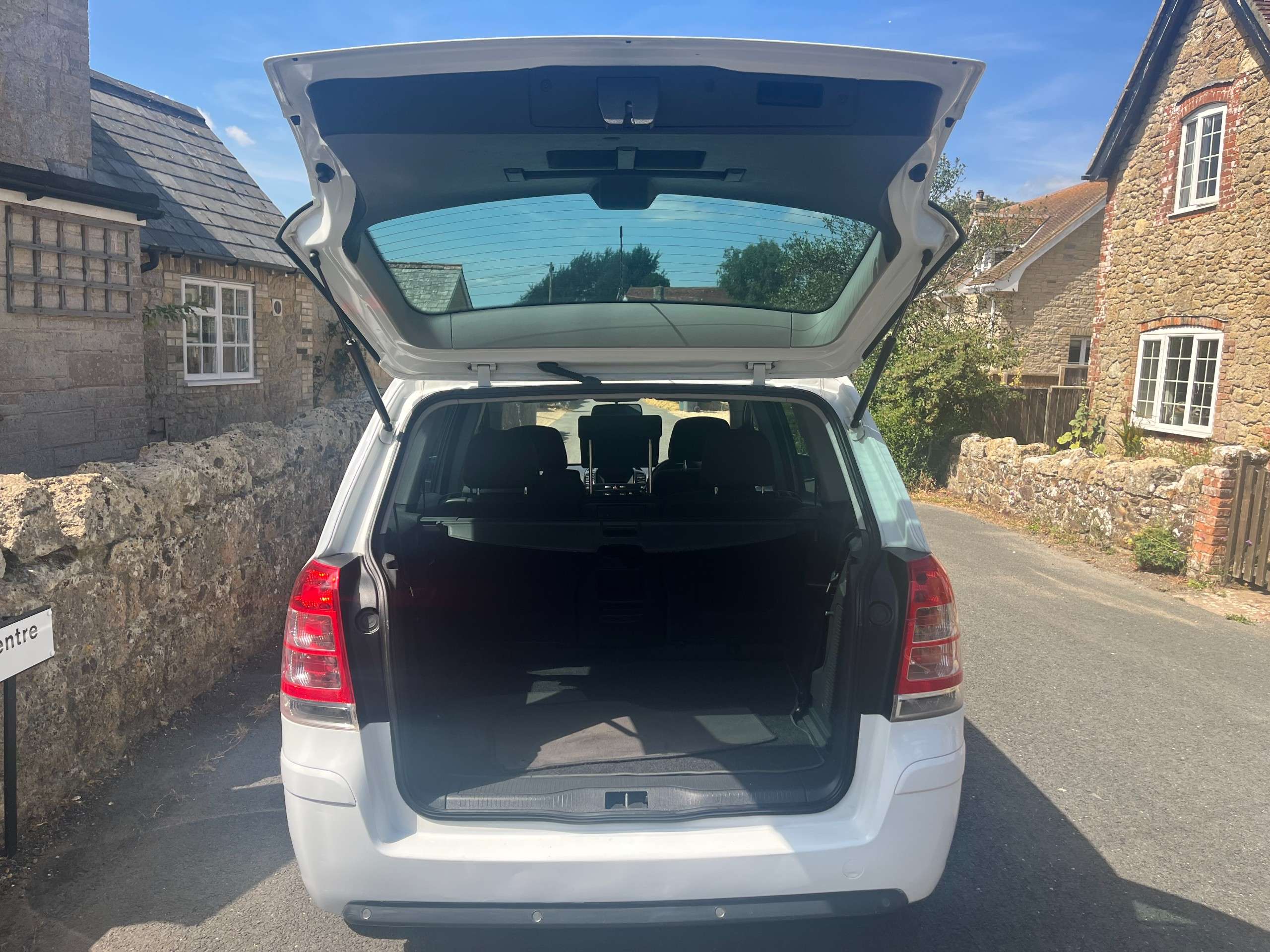 2011 VAUXHALL ZAFIRA 2011 VAUXHALL ZAFIRA