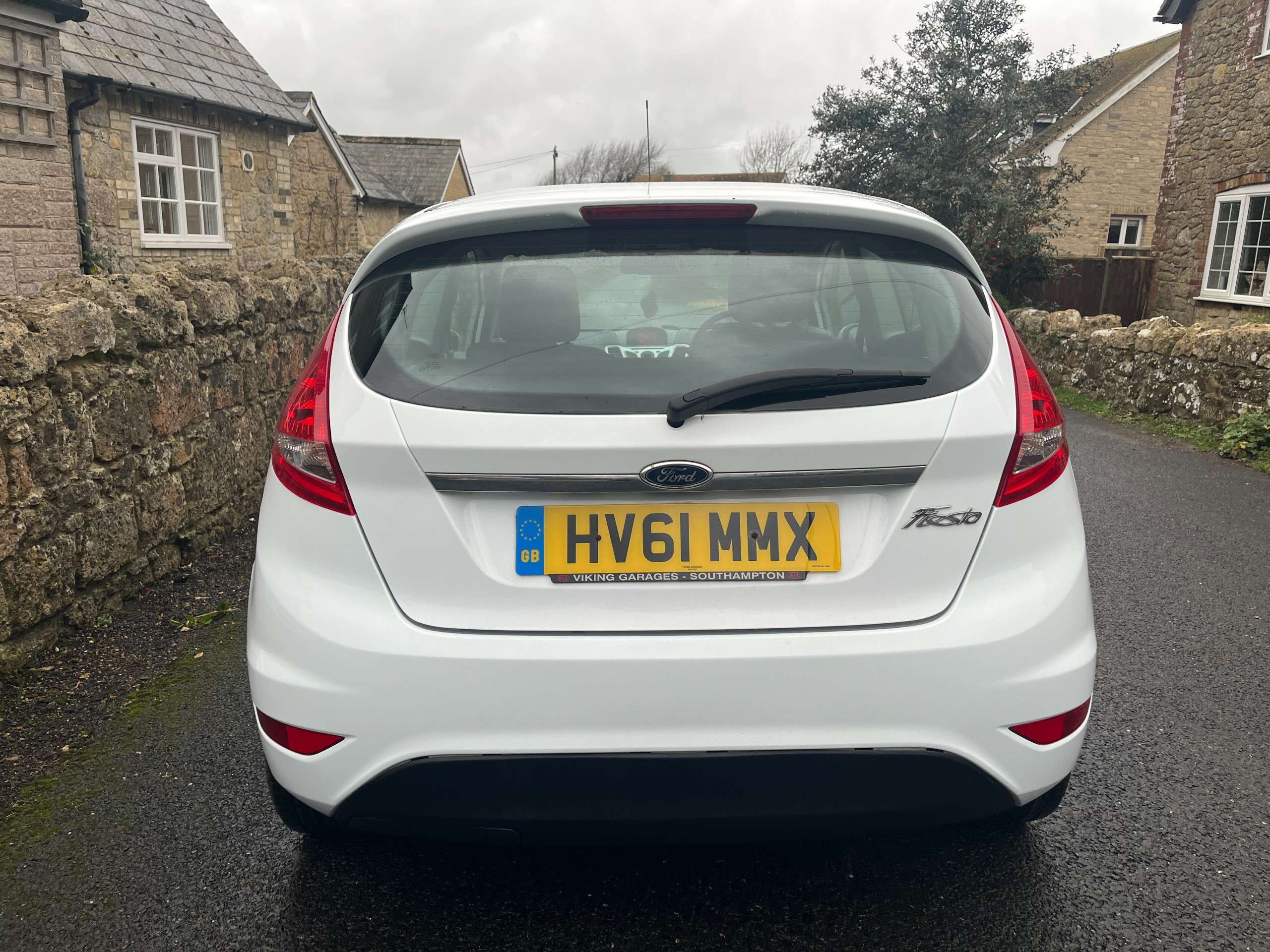 2011 FORD FIESTA 2011 FORD FIESTA