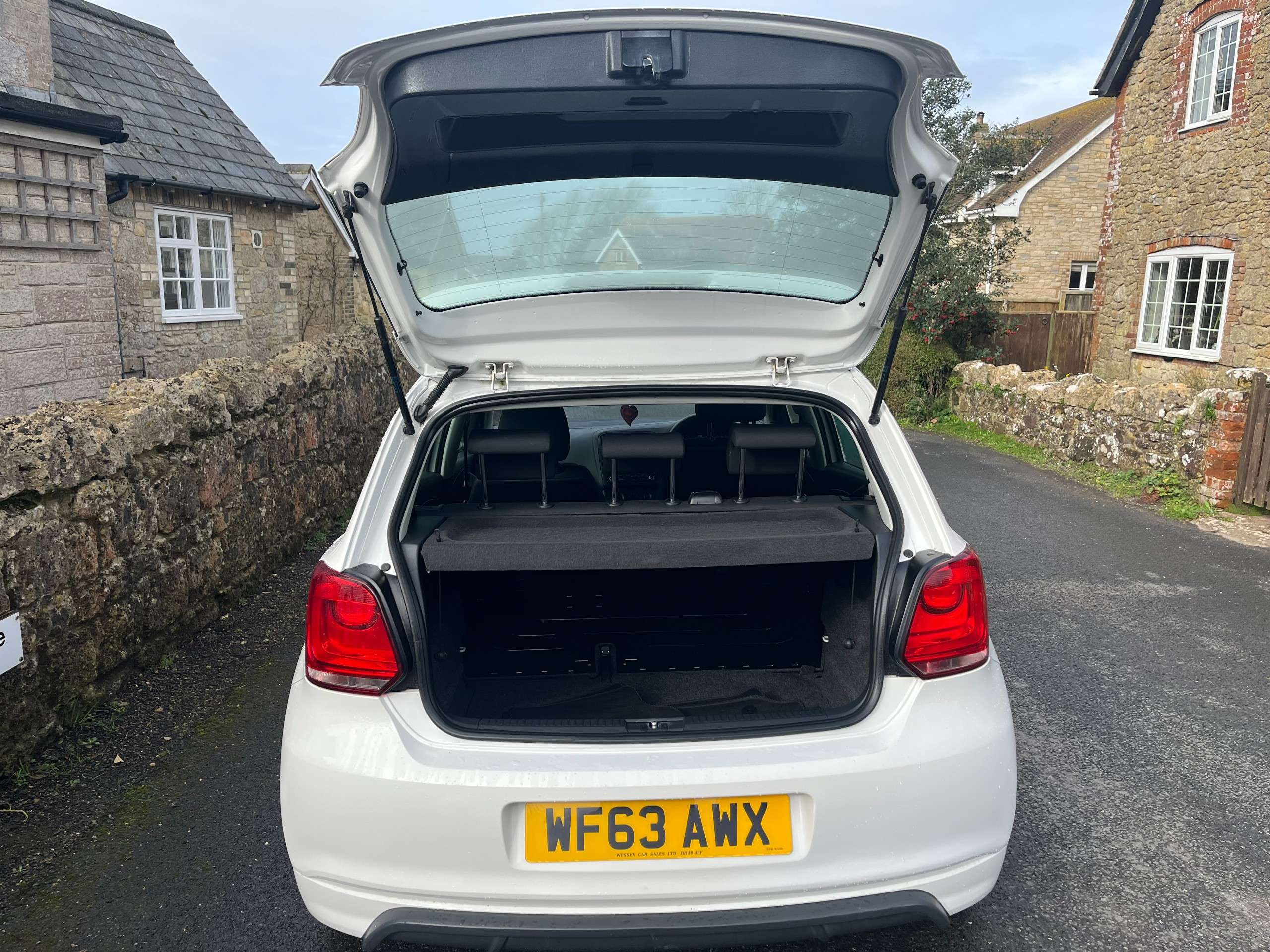 2013 VOLKSWAGEN POLO 2013 VOLKSWAGEN POLO