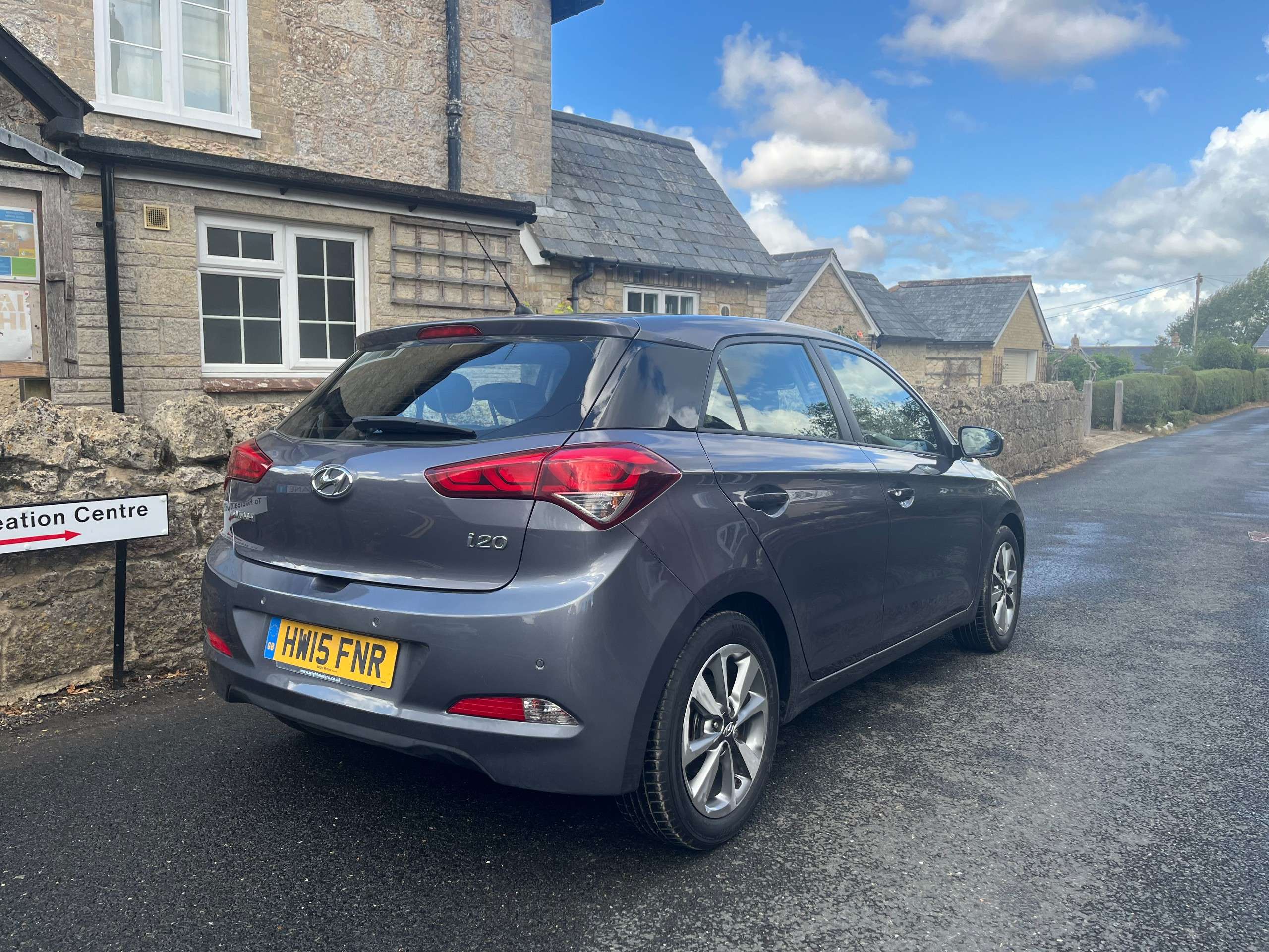 A 2015 HYUNDAI I20 1.2 Blue Drive SE Hatchback 5dr Petrol Manual Euro 6 (s/s) (84 ps) A 2015 HYUNDAI I20 1.2 Blue Drive SE Hatchback 5dr Petrol Manual Euro 6 (s/s) (84 ps)