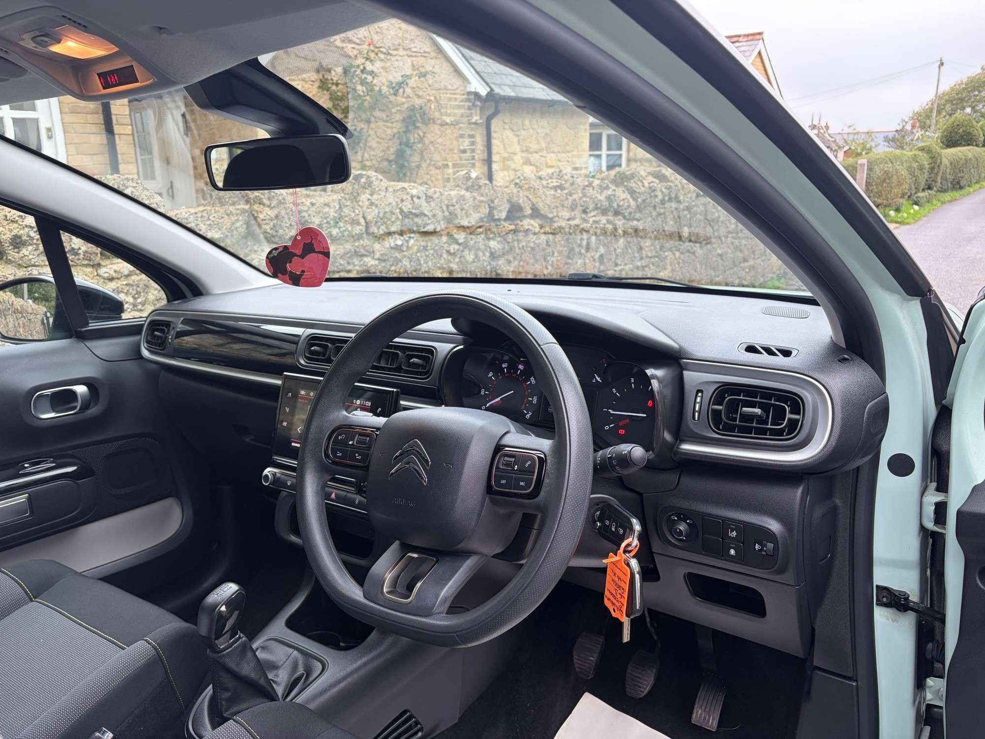 A 2019 CITROEN C3 1.2 PureTech Feel Hatchback 5dr Petrol Manual Euro 6 (s/s) (82 ps) A 2019 CITROEN C3 1.2 PureTech Feel Hatchback 5dr Petrol Manual Euro 6 (s/s) (82 ps)