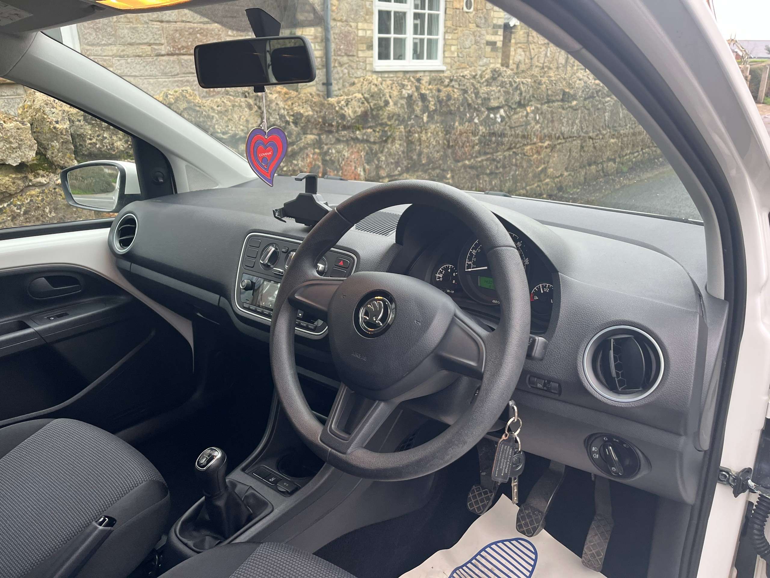 A 2016 SKODA CITIGO 1.0 MPI Colour Edition Hatchback 5dr Petrol Manual Euro 6 (60 ps) A 2016 SKODA CITIGO 1.0 MPI Colour Edition Hatchback 5dr Petrol Manual Euro 6 (60 ps)