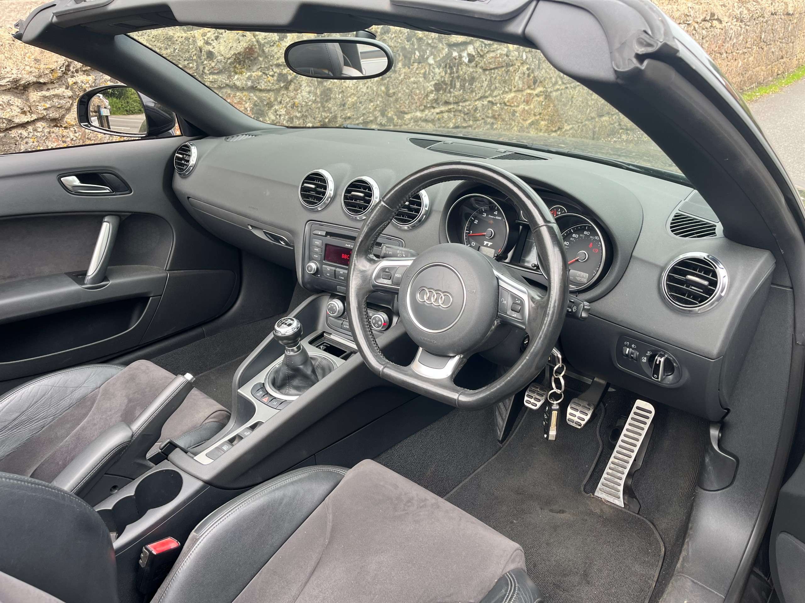 A 2012 AUDI TT 1.8 TFSI Sport Roadster 2dr Petrol Manual Euro 5 (160 ps) A 2012 AUDI TT 1.8 TFSI Sport Roadster 2dr Petrol Manual Euro 5 (160 ps)
