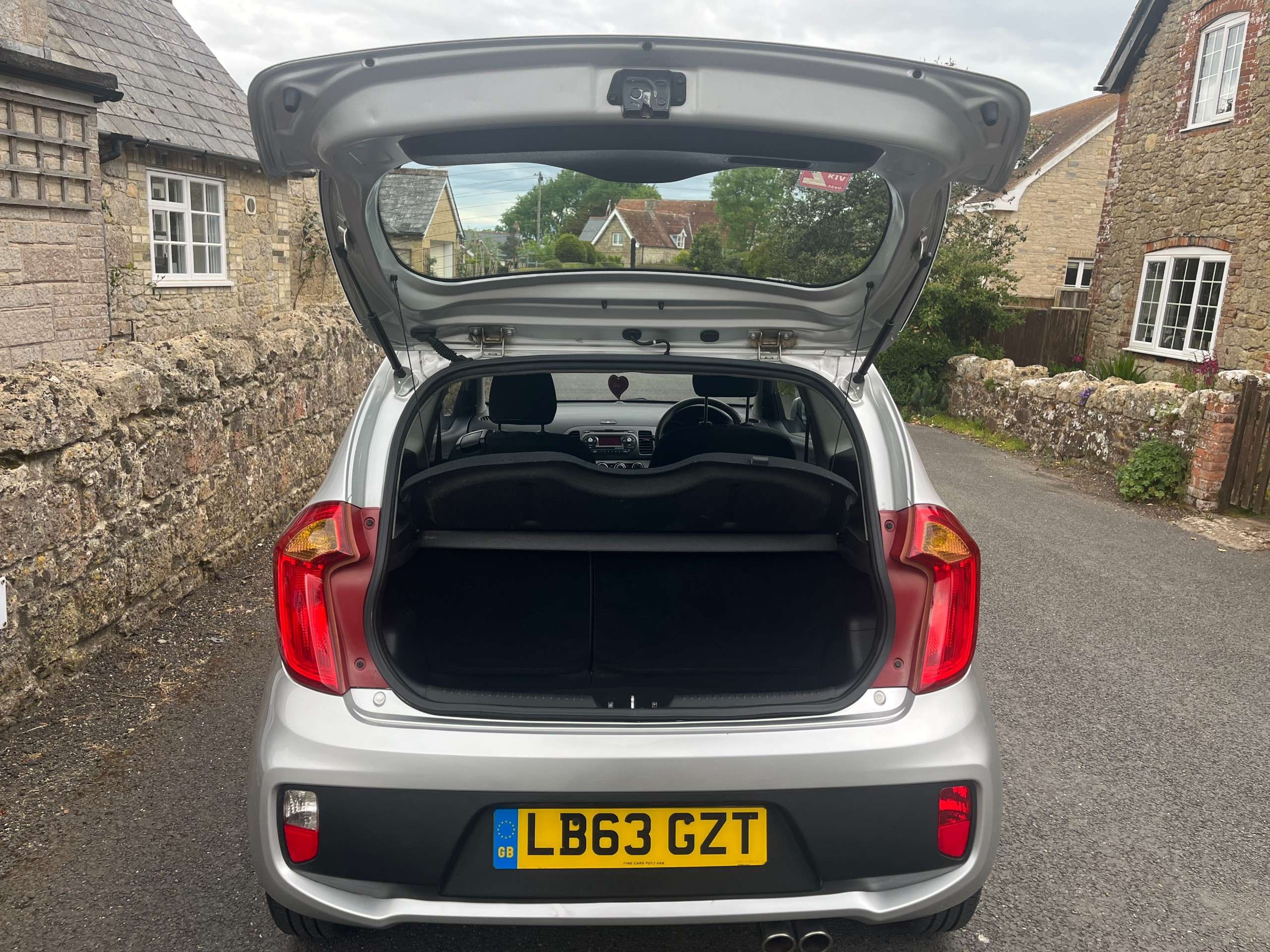2014 KIA PICANTO 2014 KIA PICANTO