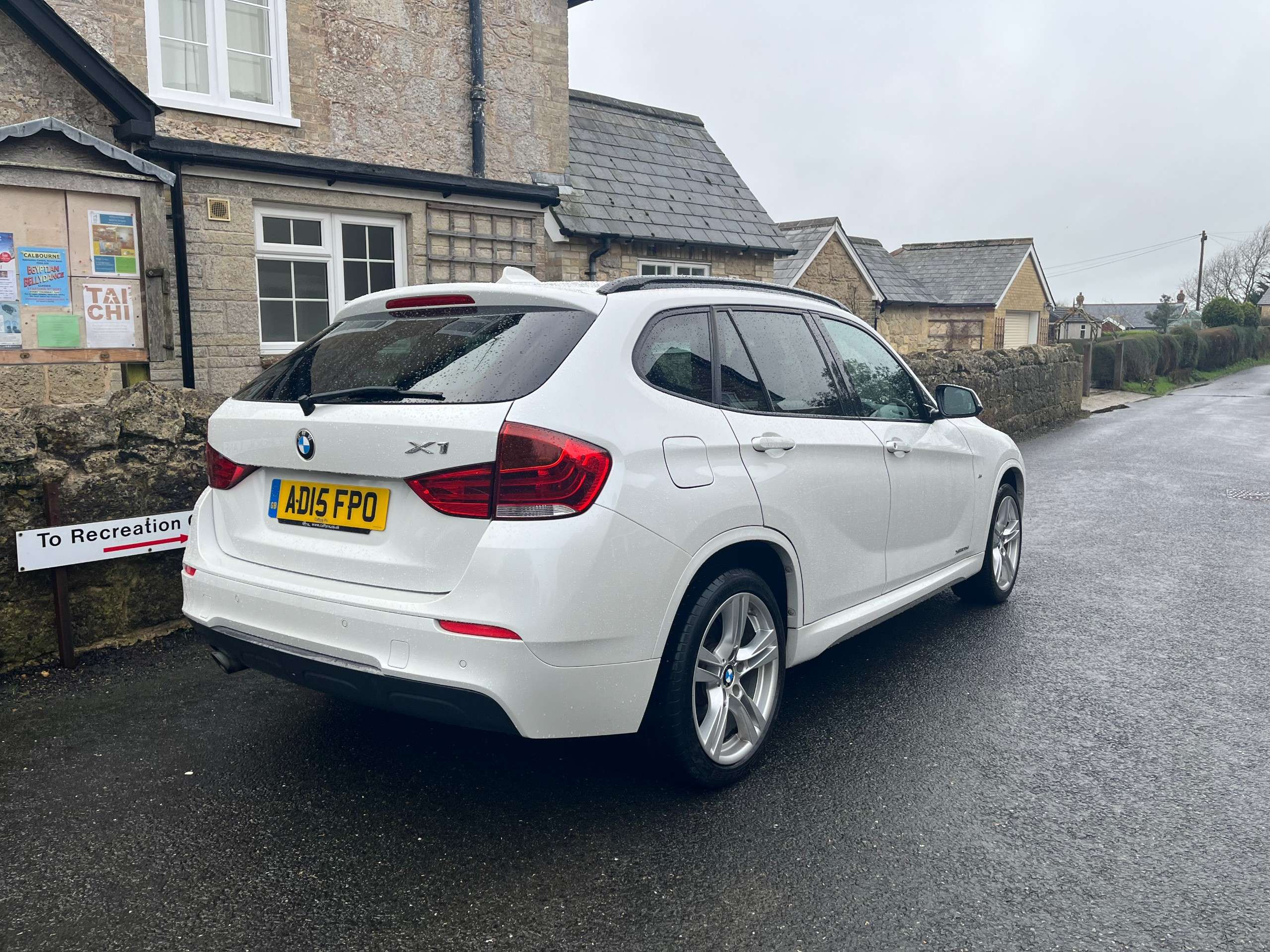 A 2015 BMW X1 2.0 20d M Sport SUV 5dr Diesel Auto xDrive Euro 5 (s/s) (184 ps) A 2015 BMW X1 2.0 20d M Sport SUV 5dr Diesel Auto xDrive Euro 5 (s/s) (184 ps)