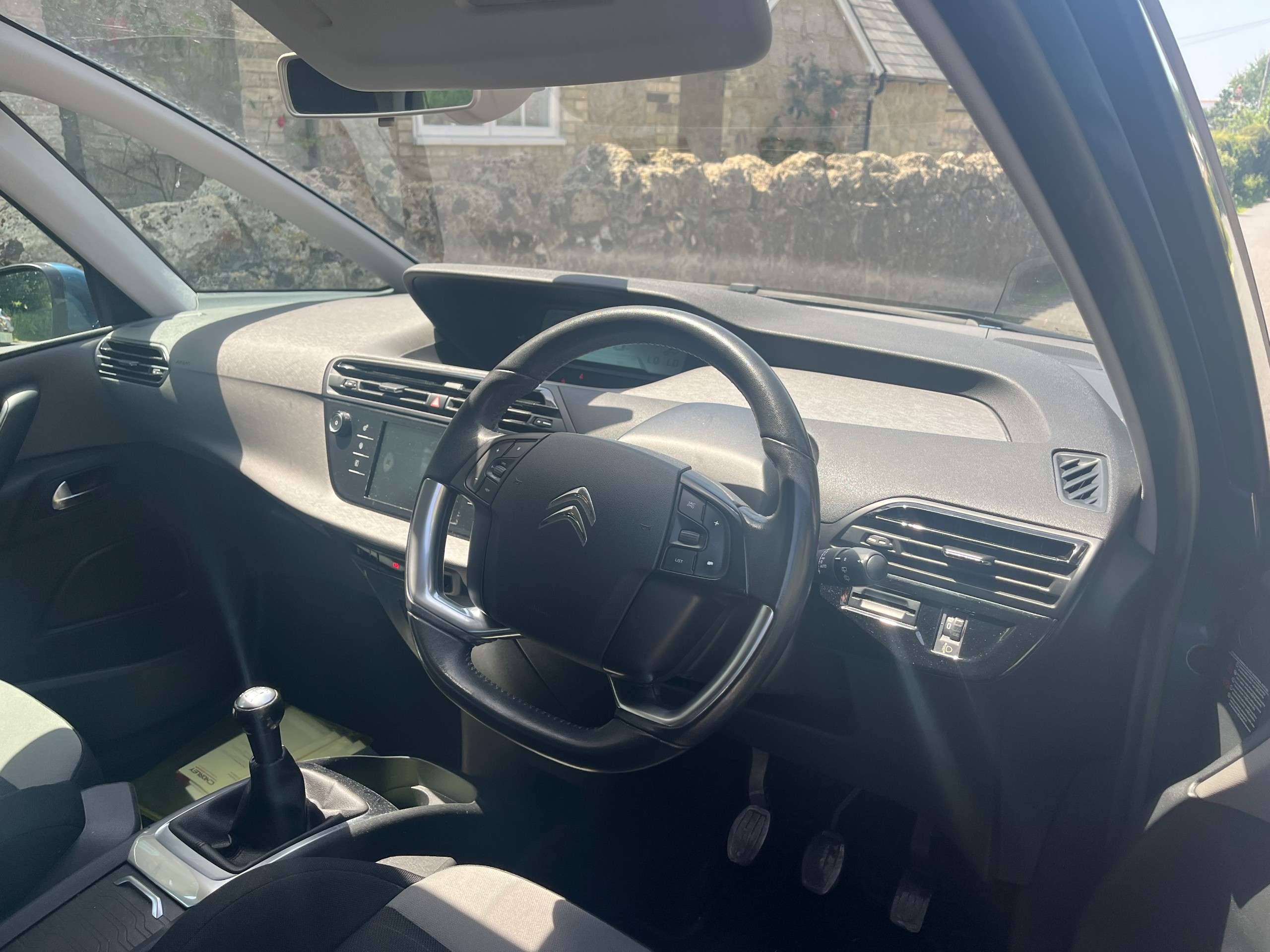 A 2014 CITROEN C4 PICASSO 1.6 HDi VTR+ MPV 5dr Diesel Manual Euro 5 (90 ps) A 2014 CITROEN C4 PICASSO 1.6 HDi VTR+ MPV 5dr Diesel Manual Euro 5 (90 ps)
