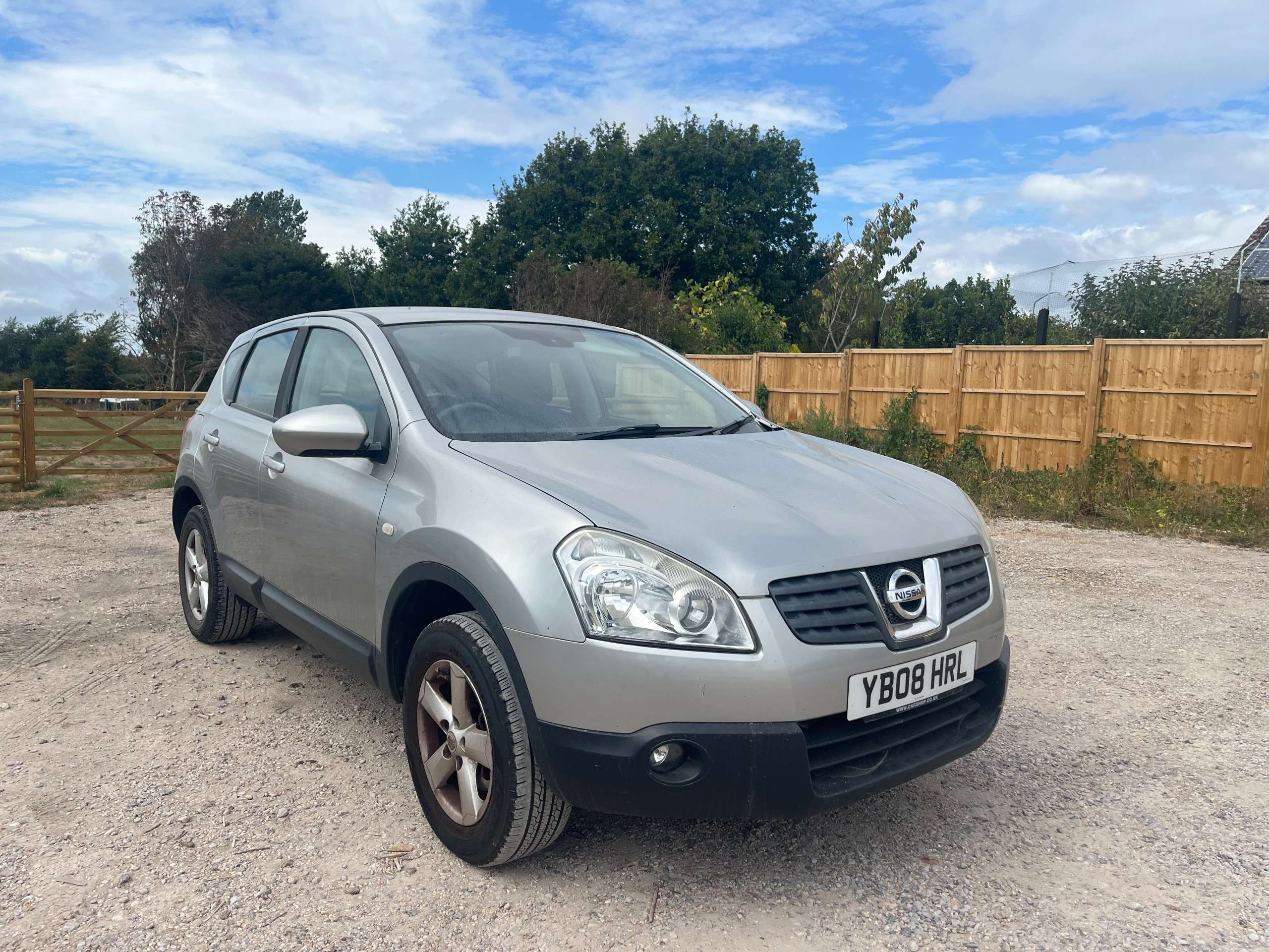 A 2008 NISSAN QASHQAI 1.6 Acenta Hatchback 5dr Petrol Manual 2WD (159 g/km, 113 bhp) A 2008 NISSAN QASHQAI 1.6 Acenta Hatchback 5dr Petrol Manual 2WD (159 g/km, 113 bhp)