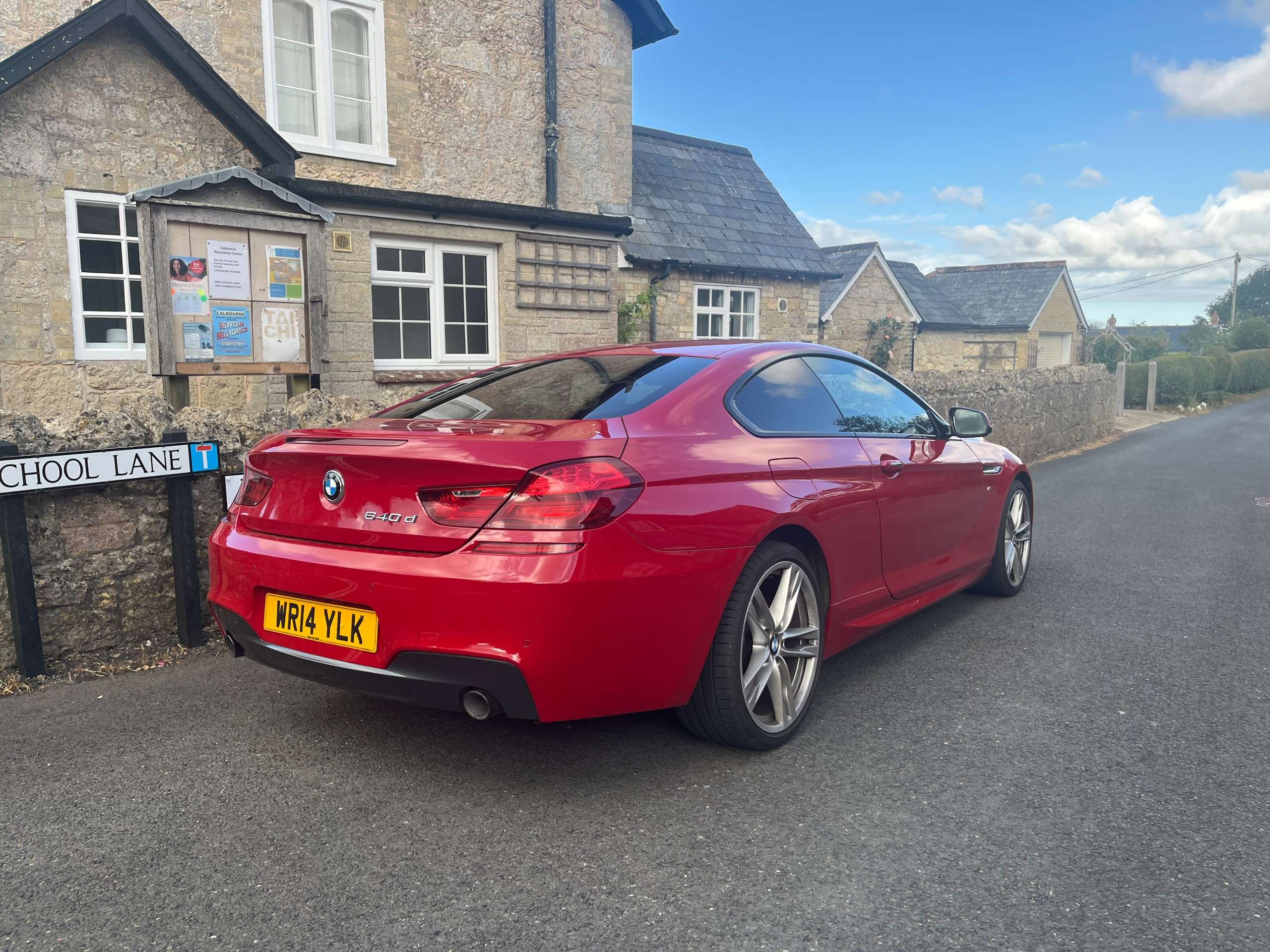 A 2014 BMW 6 SERIES 3.0 640d M Sport Coupe 2dr Diesel Auto Euro 5 (s/s) (313 ps) A 2014 BMW 6 SERIES 3.0 640d M Sport Coupe 2dr Diesel Auto Euro 5 (s/s) (313 ps)
