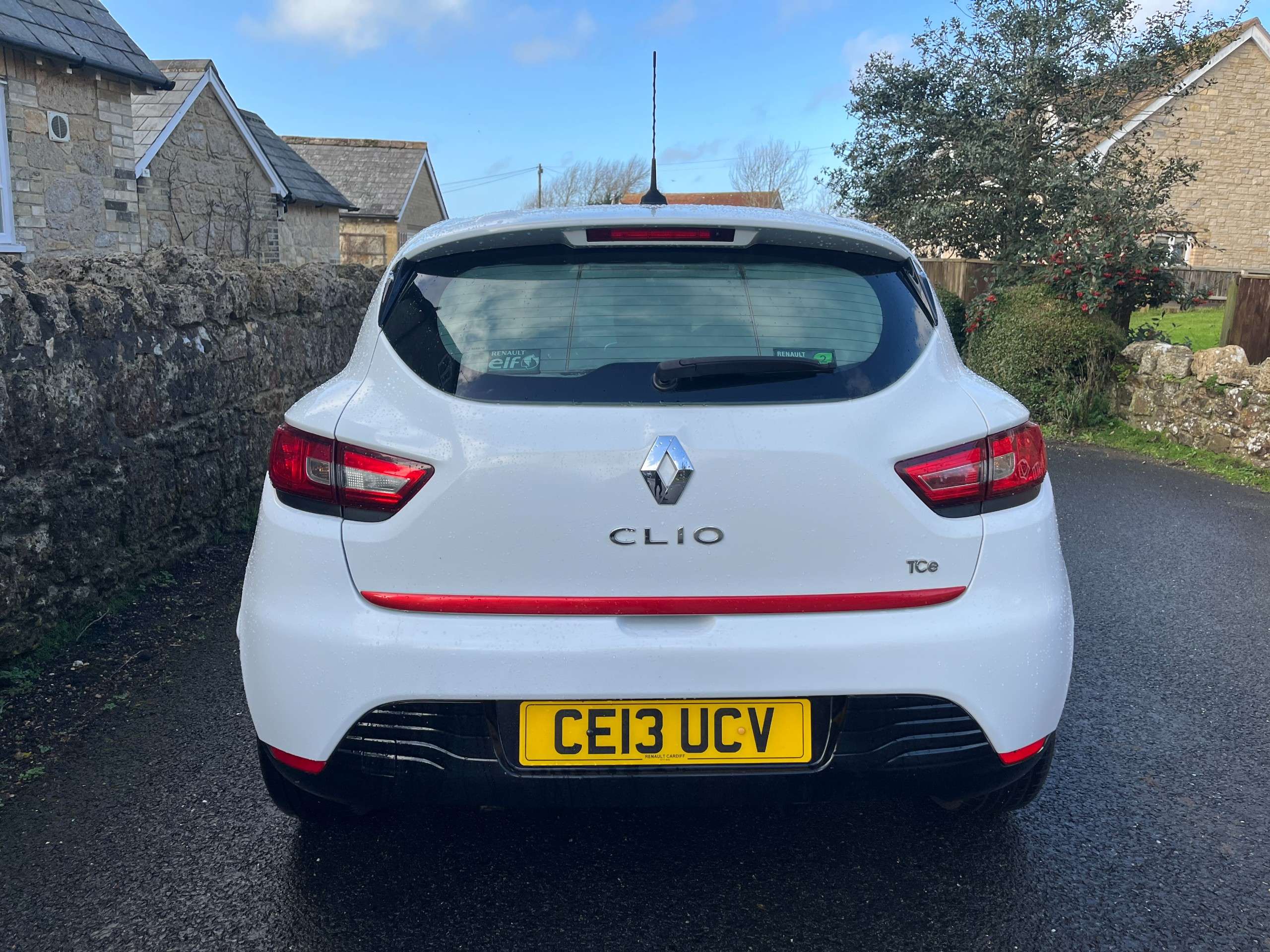 2013 RENAULT CLIO 2013 RENAULT CLIO