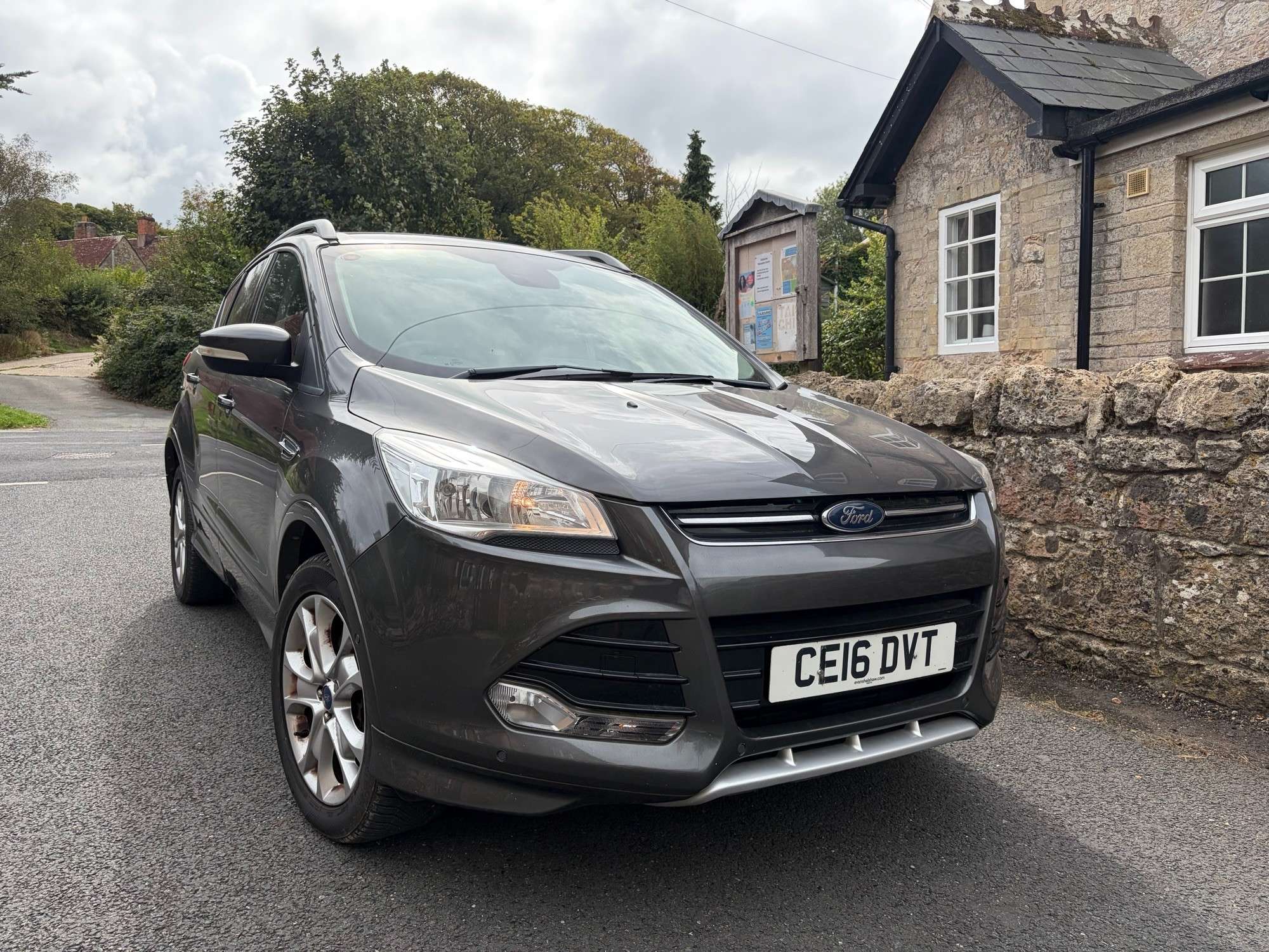 A 2016 FORD KUGA 2.0 TDCi Titanium Sport SUV 5dr Diesel Manual AWD Euro 6 (s/s) (180 ps) A 2016 FORD KUGA 2.0 TDCi Titanium Sport SUV 5dr Diesel Manual AWD Euro 6 (s/s) (180 ps)