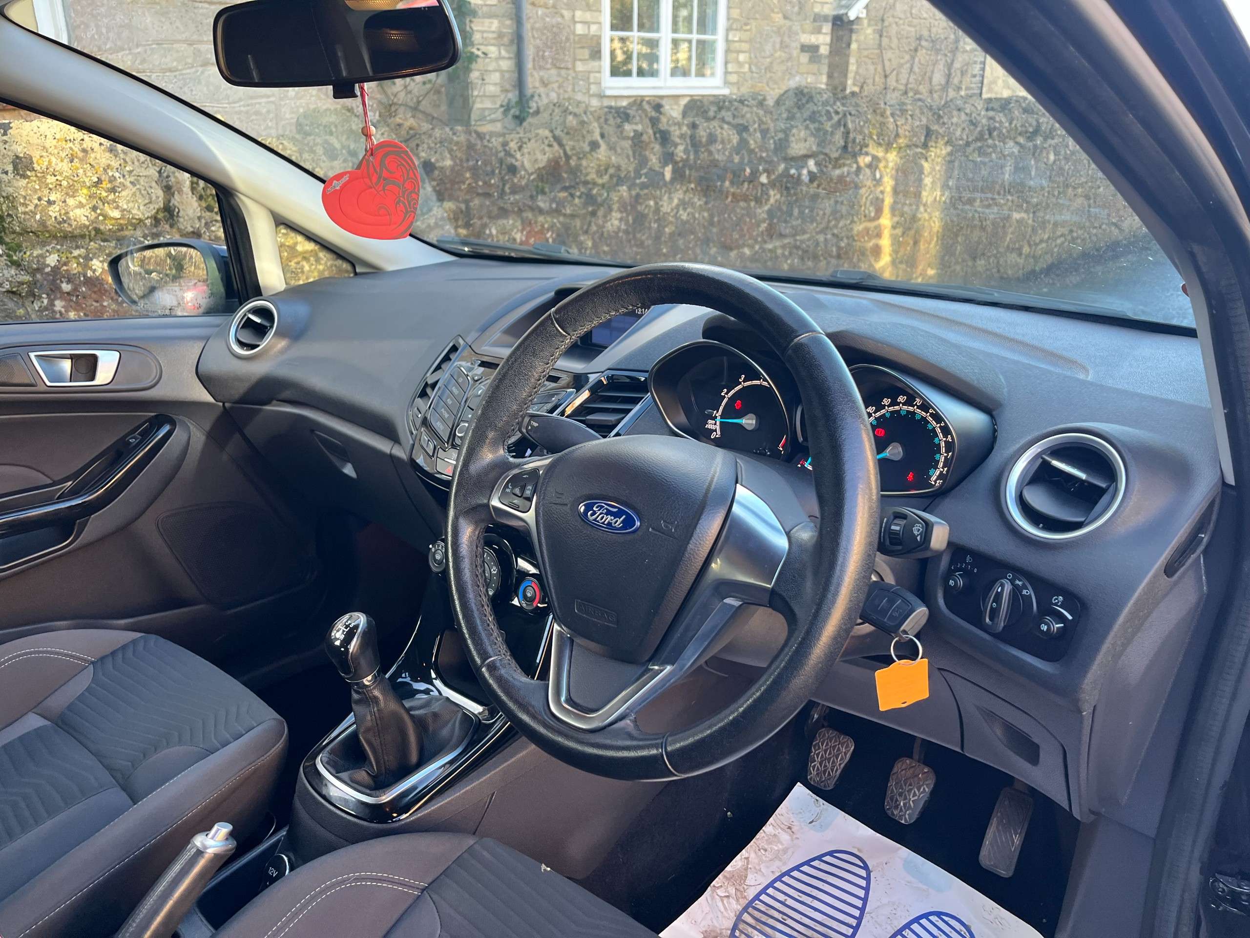 A 2015 FORD FIESTA 1.25 Zetec Hatchback 5dr Petrol Manual Euro 6 (82 ps) A 2015 FORD FIESTA 1.25 Zetec Hatchback 5dr Petrol Manual Euro 6 (82 ps)