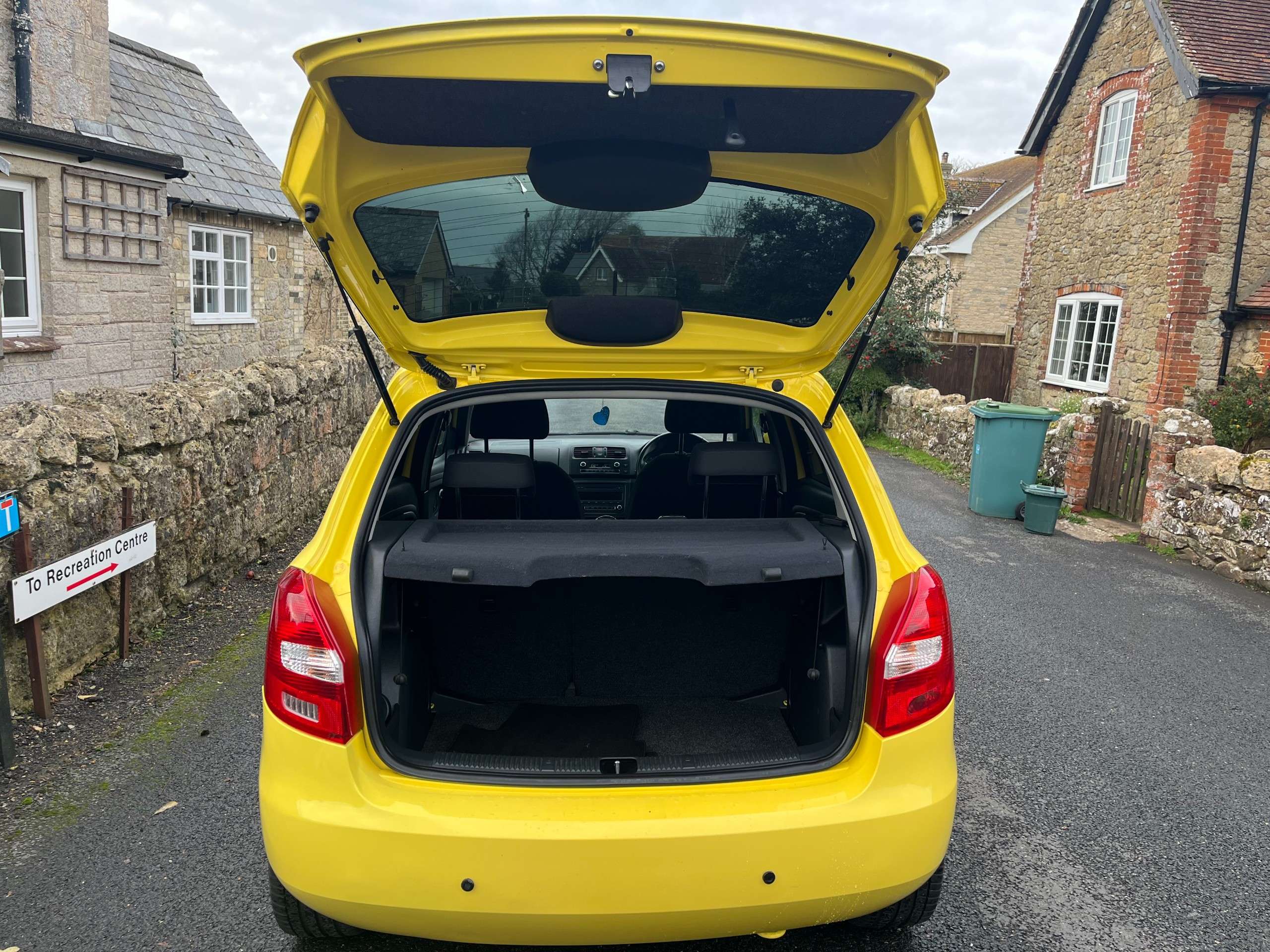 2014 SKODA FABIA 2014 SKODA FABIA