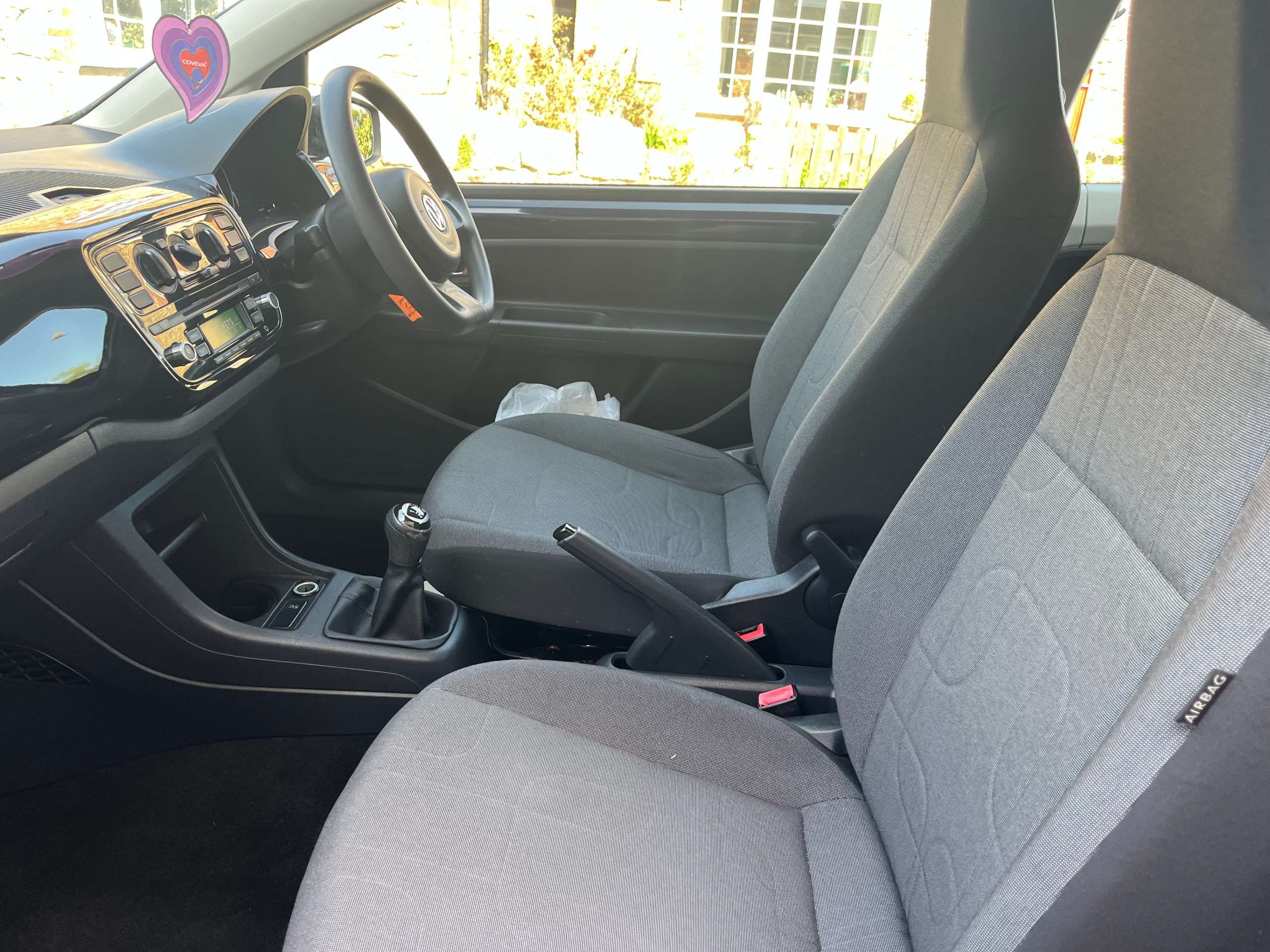 2015 VOLKSWAGEN UP! 2015 VOLKSWAGEN UP!