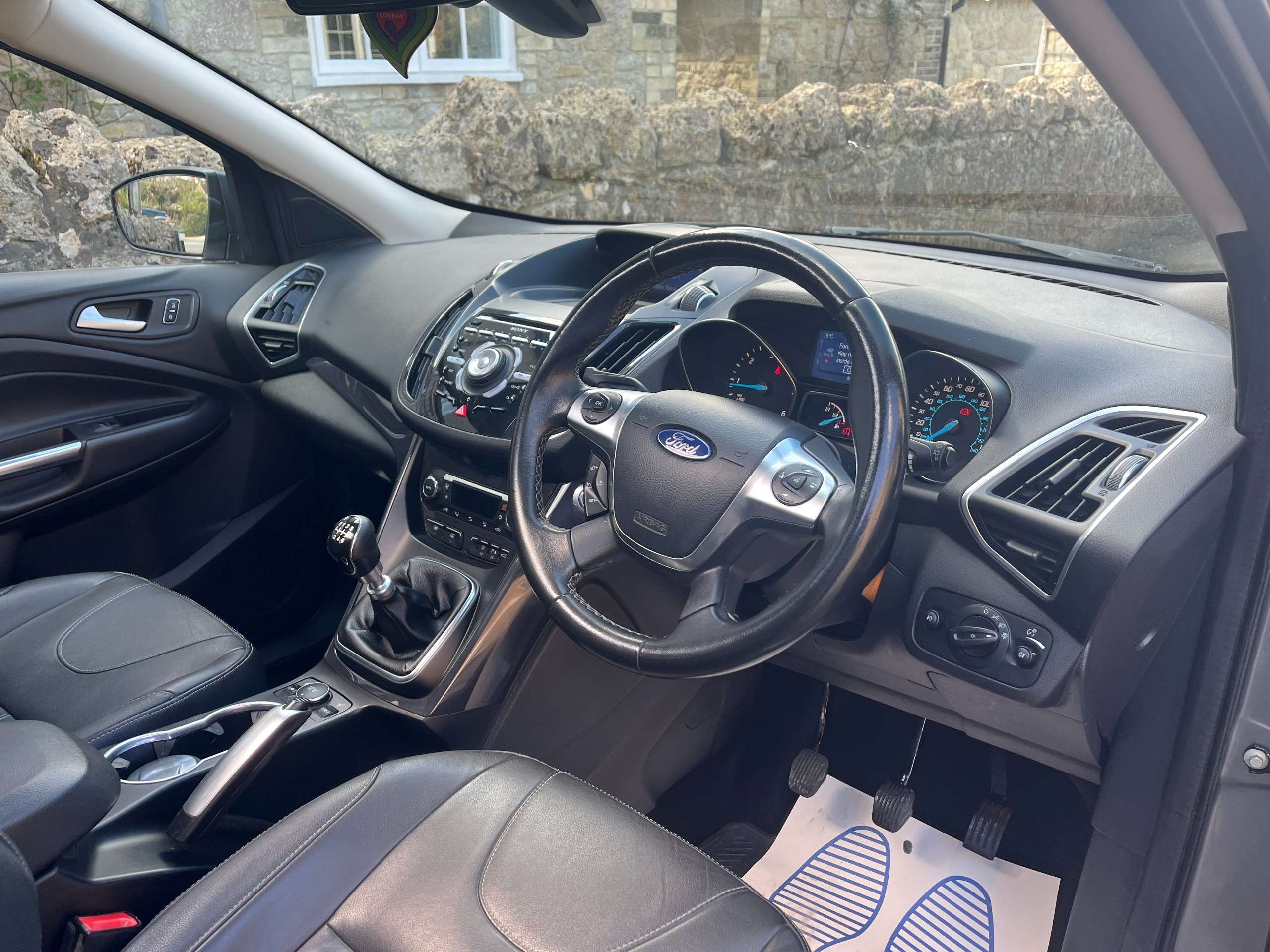 A 2013 FORD KUGA 2.0 TDCi Titanium X SUV 5dr Diesel Manual AWD Euro 5 (163 ps) A 2013 FORD KUGA 2.0 TDCi Titanium X SUV 5dr Diesel Manual AWD Euro 5 (163 ps)