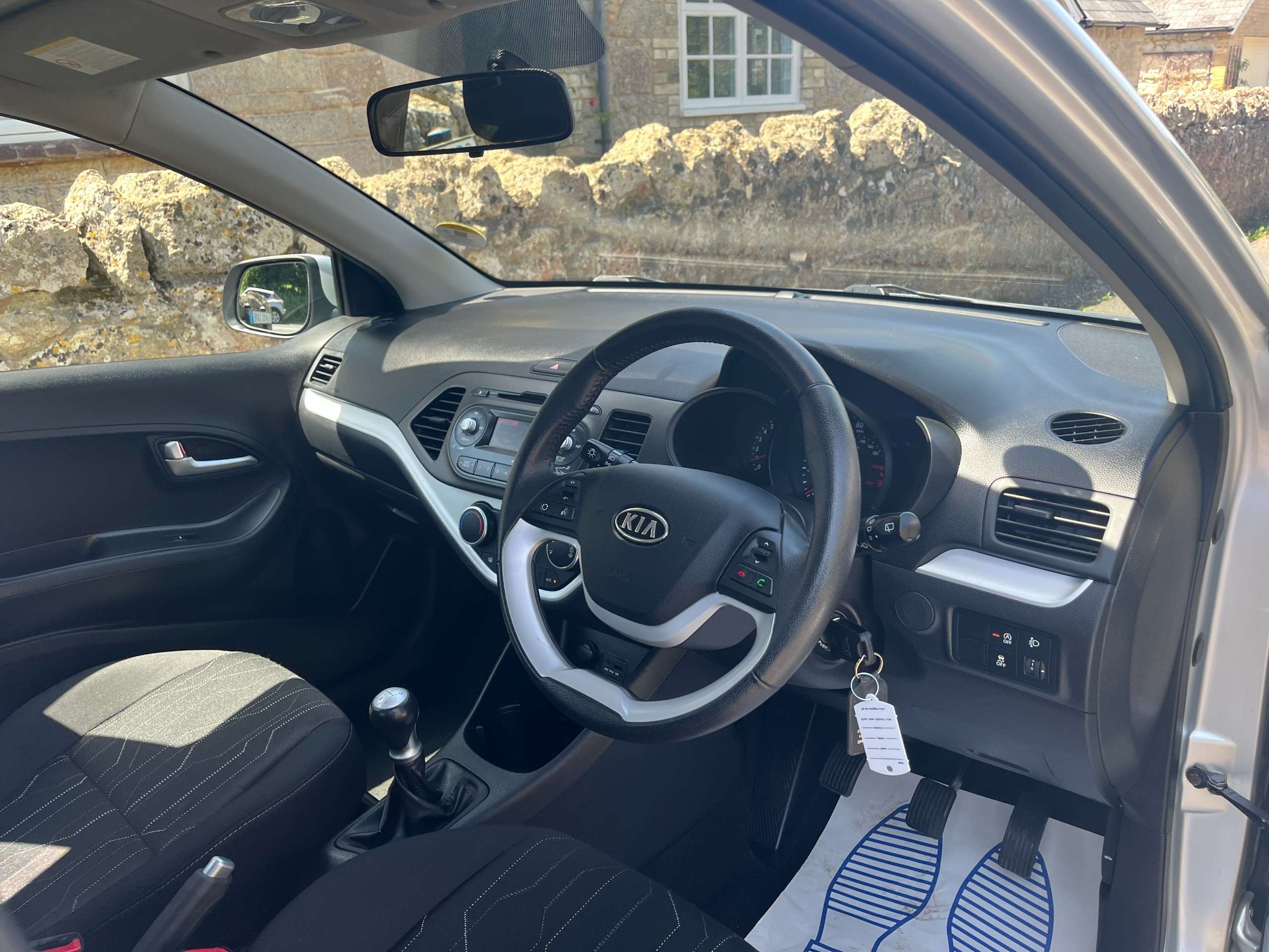 A 2012 KIA PICANTO 1.25 EcoDynamics 2 Hatchback 5dr Petrol Manual Euro 5 (s/s) (84 bhp) A 2012 KIA PICANTO 1.25 EcoDynamics 2 Hatchback 5dr Petrol Manual Euro 5 (s/s) (84 bhp)