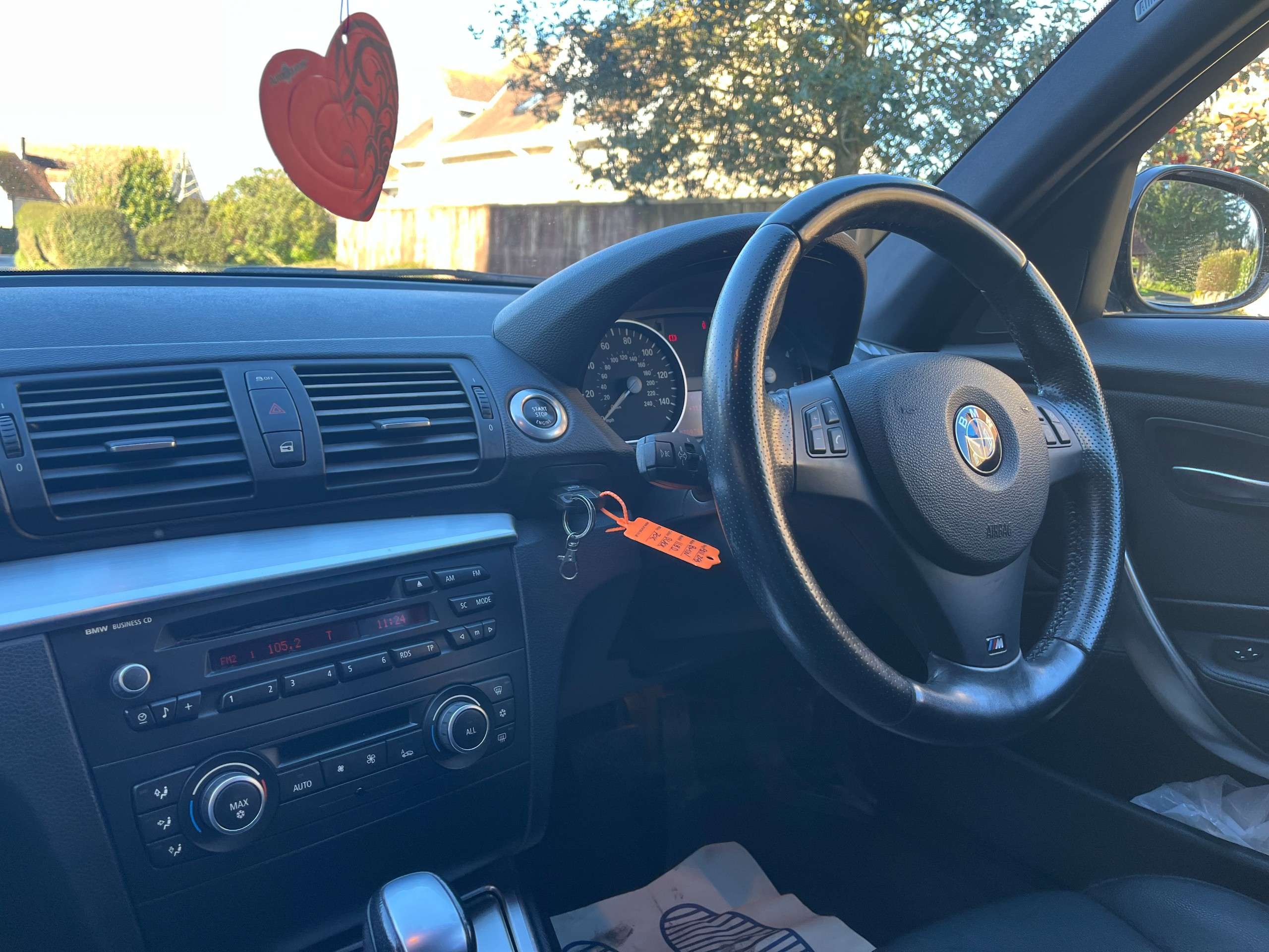 2011 BMW 1 SERIES 2011 BMW 1 SERIES