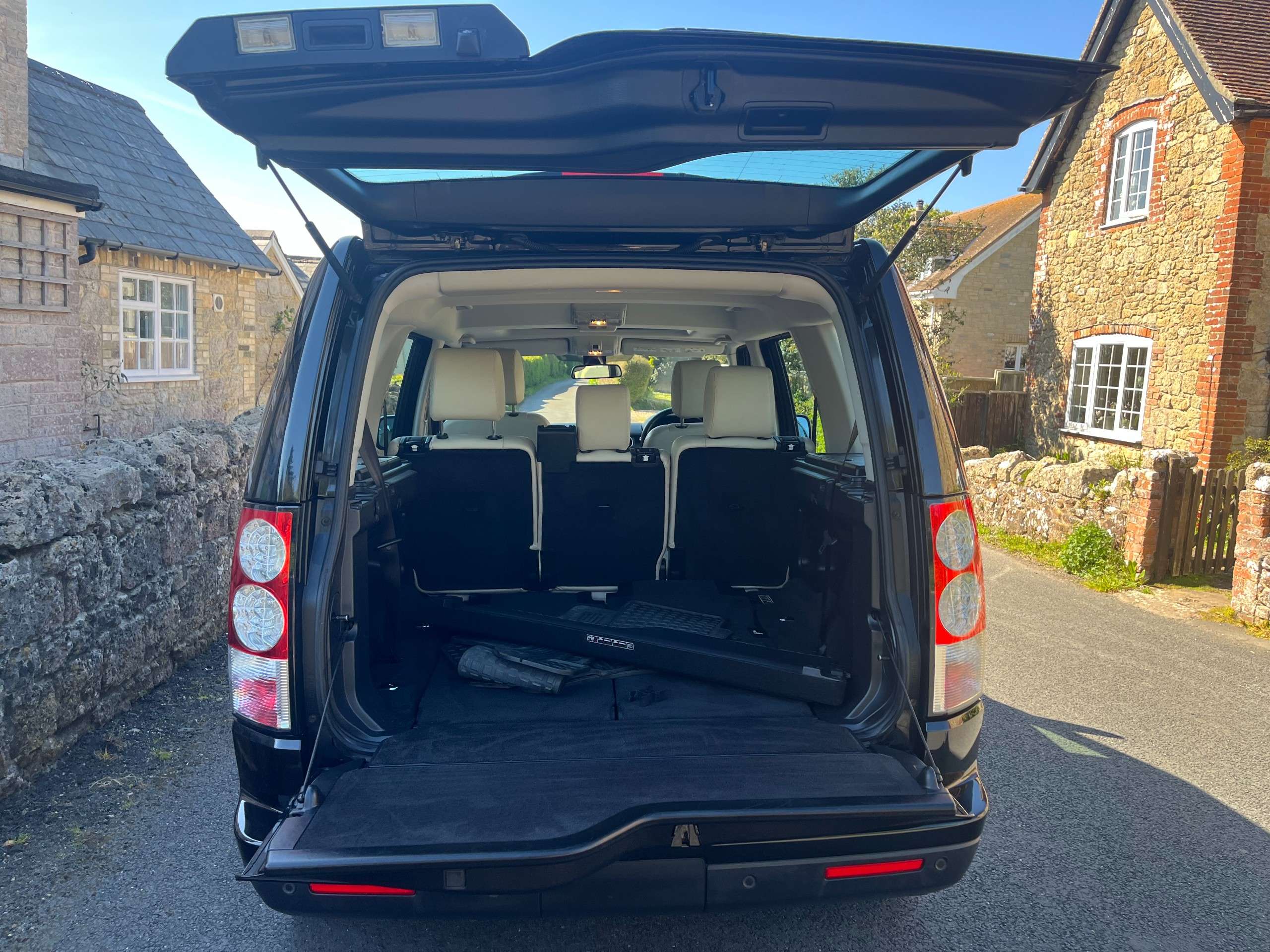 2013 LAND ROVER DISCOVERY 4 2013 LAND ROVER DISCOVERY 4