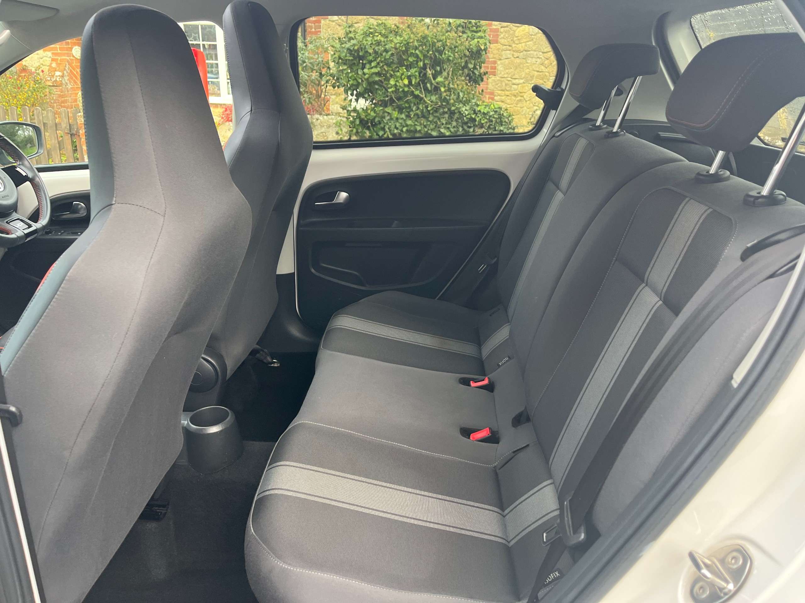 2013 VOLKSWAGEN UP! 2013 VOLKSWAGEN UP!