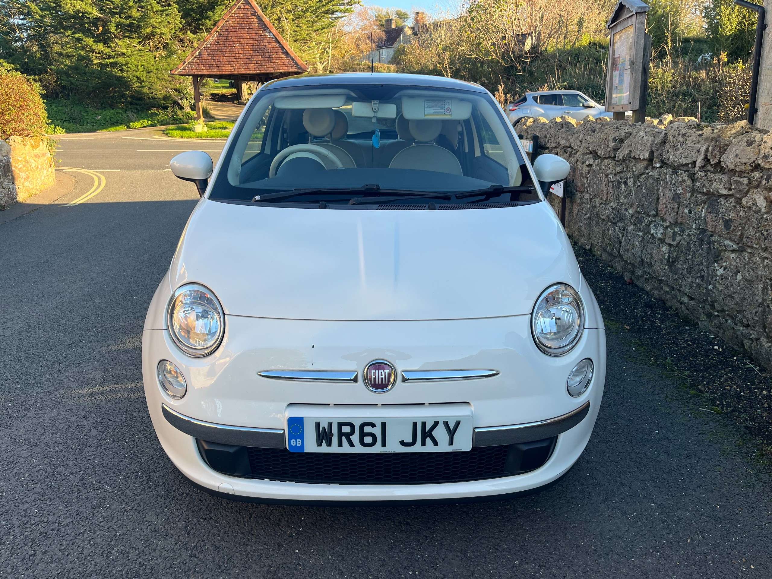 2011 FIAT 500 2011 FIAT 500