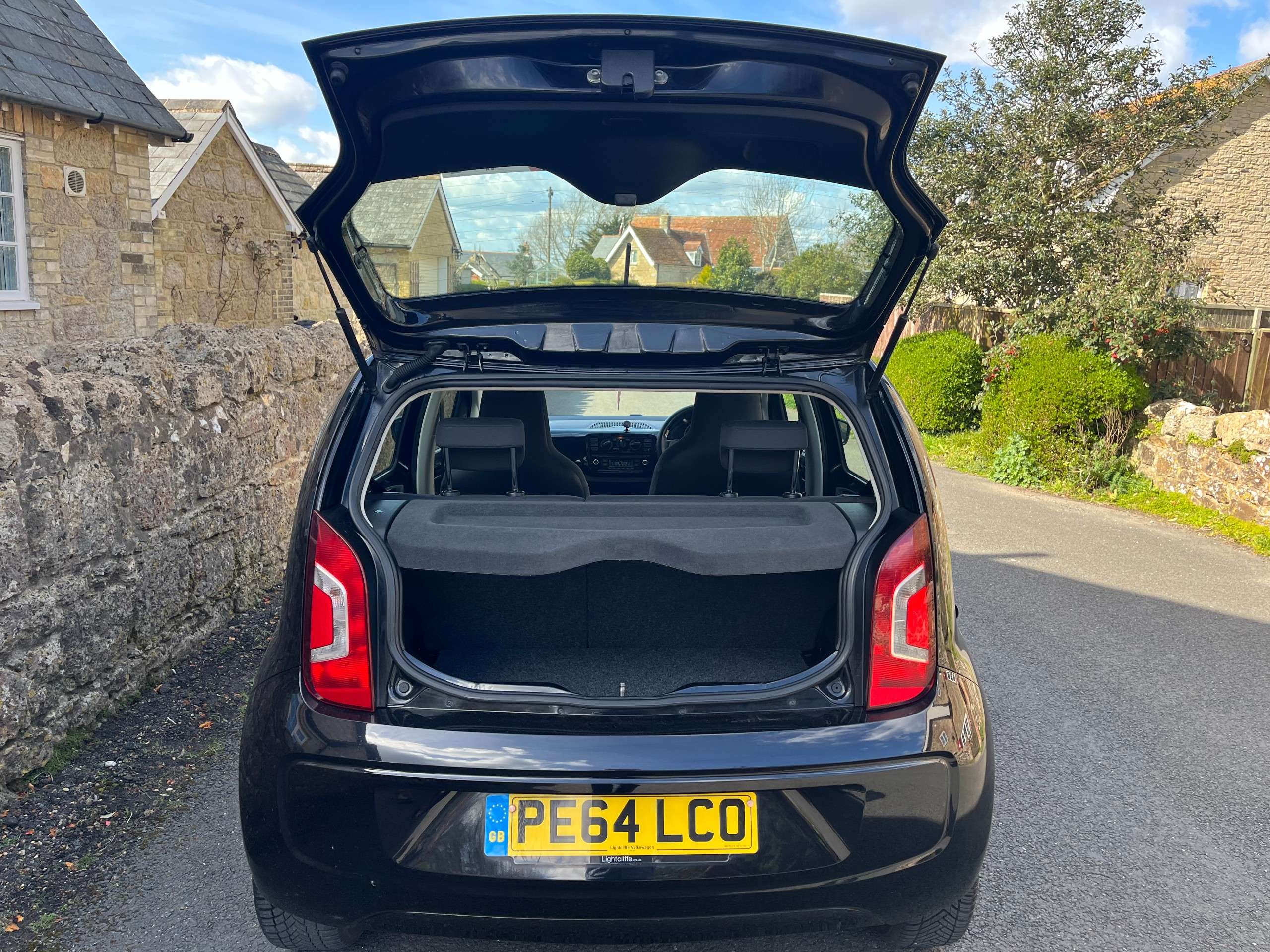 2014 VOLKSWAGEN UP! 2014 VOLKSWAGEN UP!