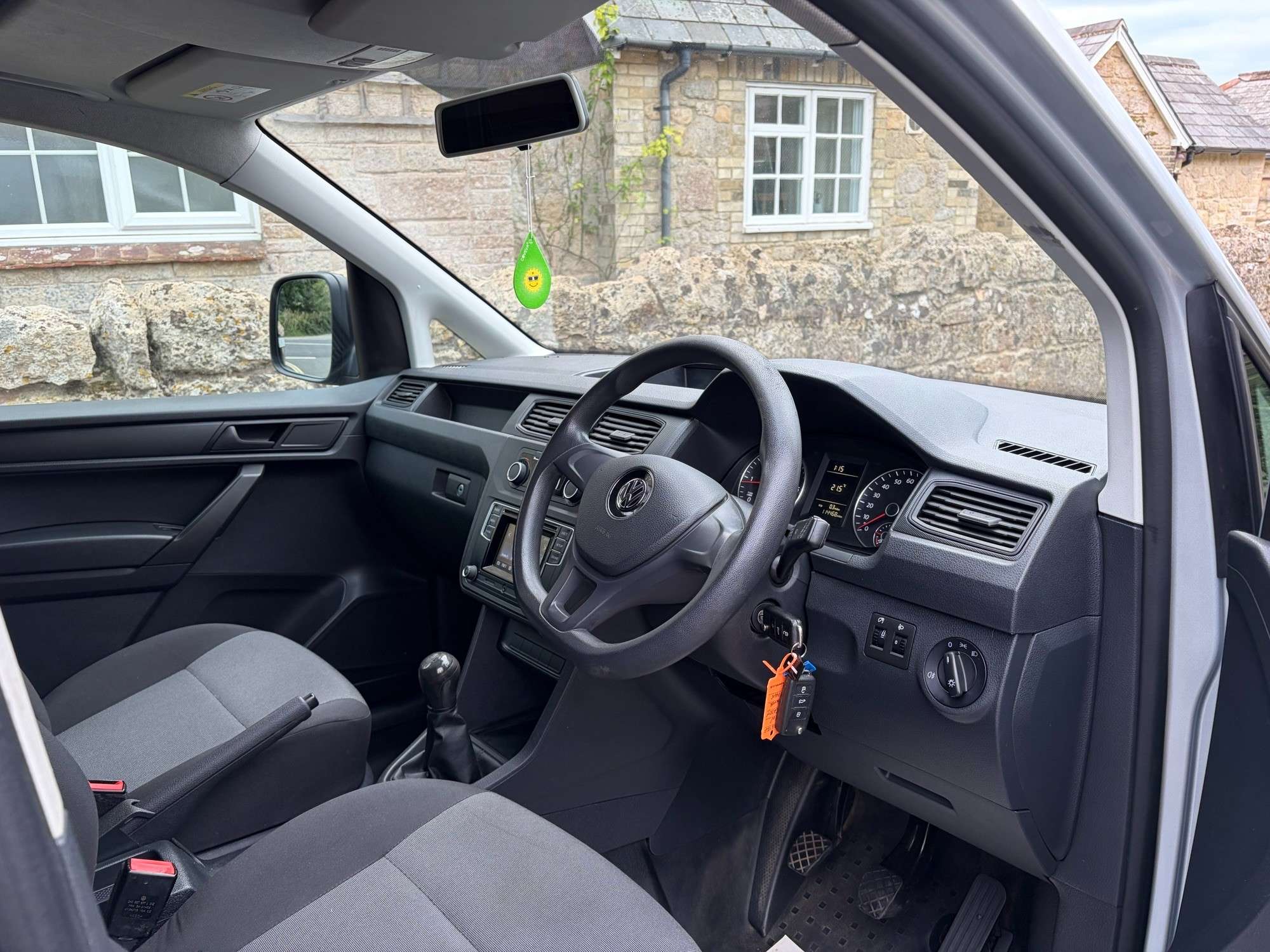 A 2016 VOLKSWAGEN CADDY 1.6 TDI C20 Startline Diesel Manual L1 H1 (149 g/km, 101 bhp) A 2016 VOLKSWAGEN CADDY 1.6 TDI C20 Startline Diesel Manual L1 H1 (149 g/km, 101 bhp)