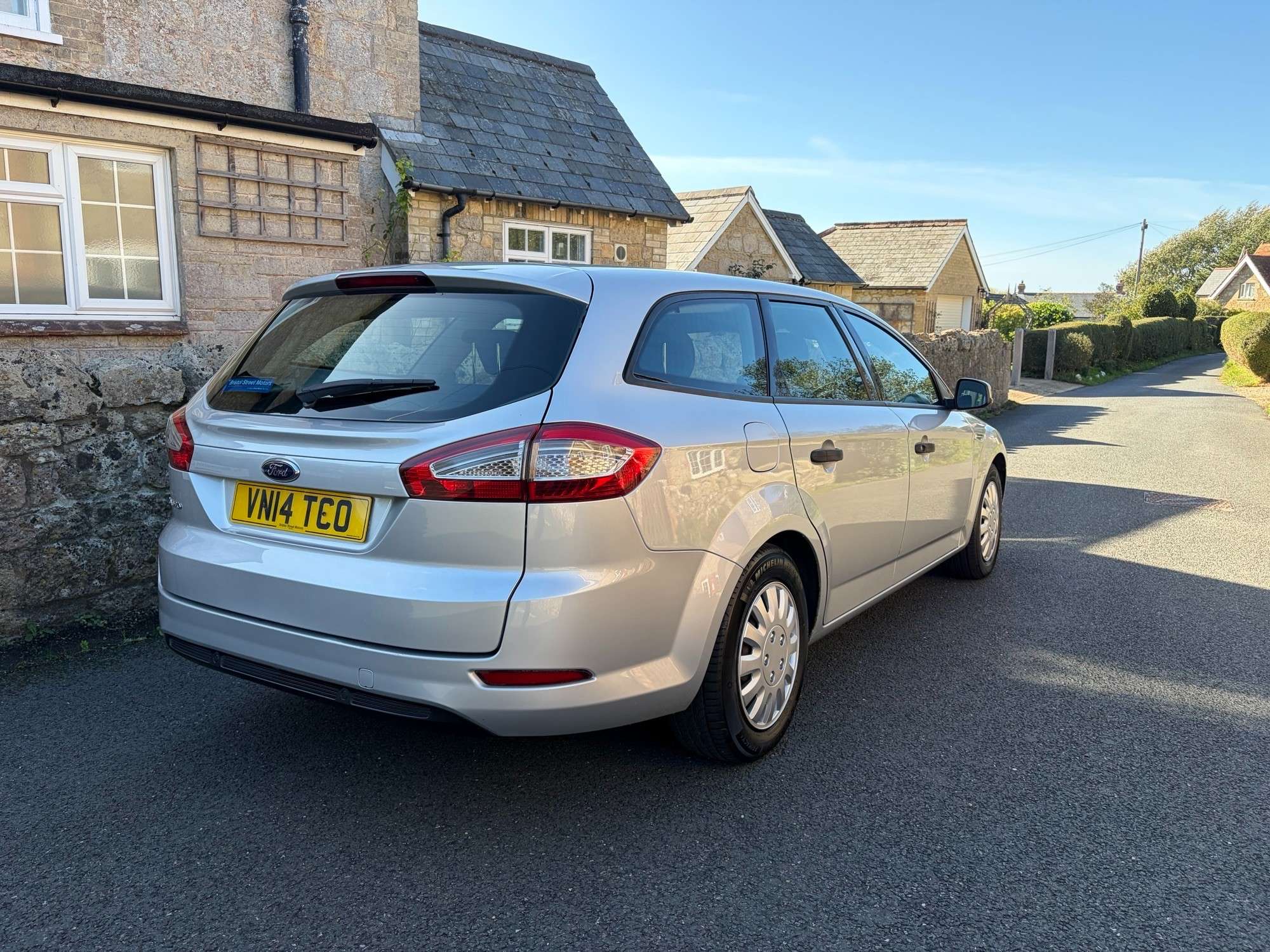 A 2014 FORD MONDEO 1.6 TDCi ECOnetic Edge Estate 5dr Diesel Manual Euro 5 (s/s) (115 ps) A 2014 FORD MONDEO 1.6 TDCi ECOnetic Edge Estate 5dr Diesel Manual Euro 5 (s/s) (115 ps)
