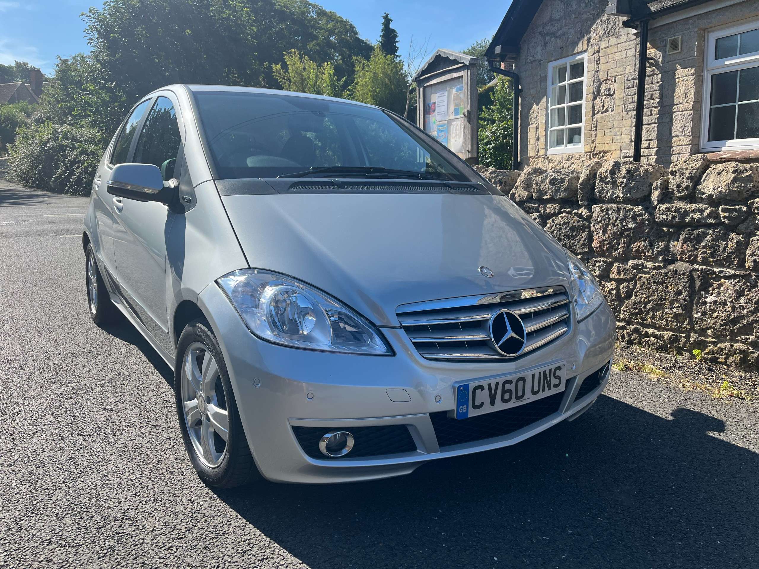 A 2010 MERCEDES-BENZ A CLASS 1.7 A180 Avantgarde SE Hatchback 5dr Petrol CVT (166 g/km, 116 bhp) A 2010 MERCEDES-BENZ A CLASS 1.7 A180 Avantgarde SE Hatchback 5dr Petrol CVT (166 g/km, 116 bhp)