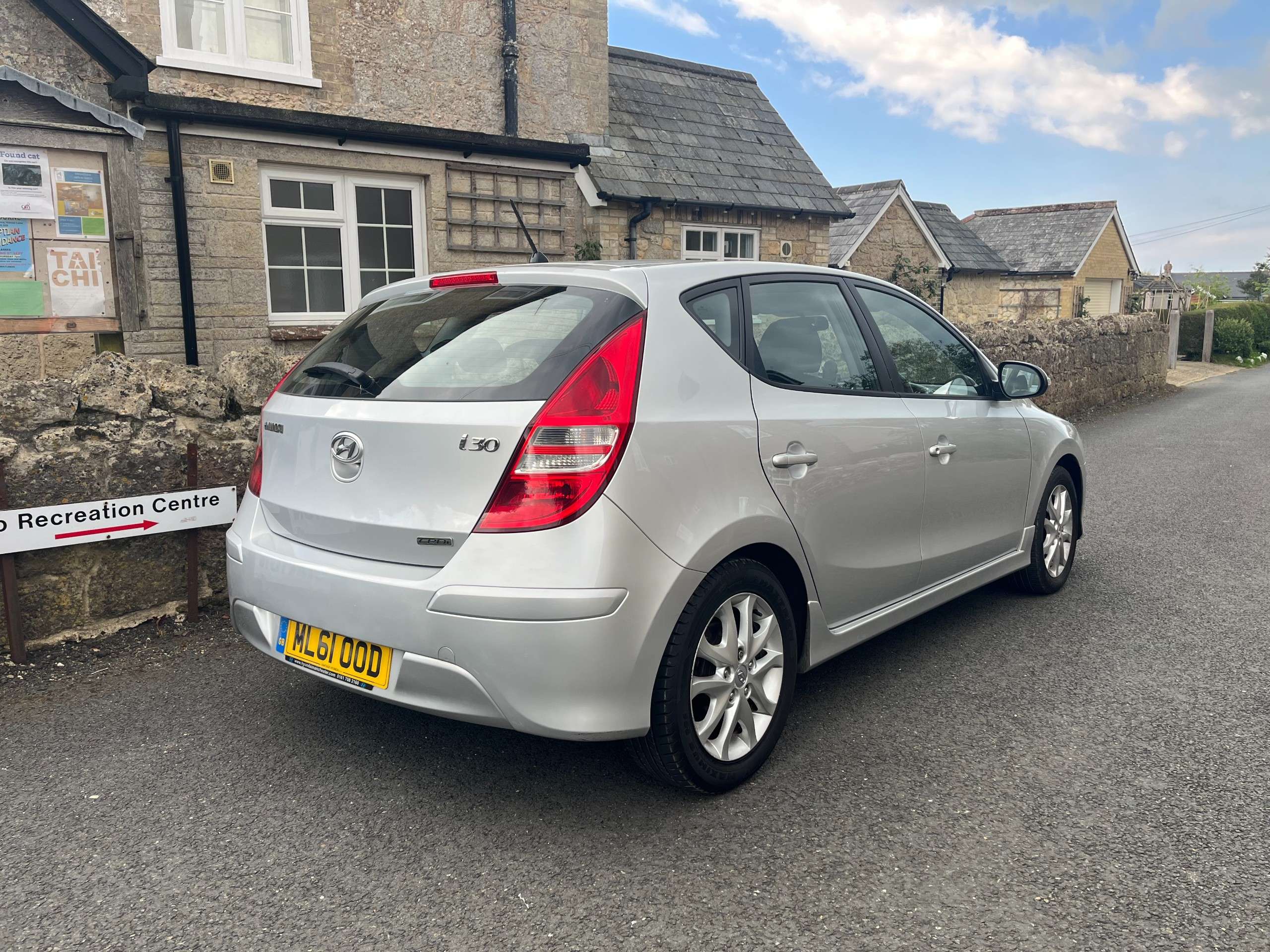 A 2011 HYUNDAI I30 1.6 CRDi Comfort Hatchback 5dr Diesel Auto Euro 5 (115 ps) A 2011 HYUNDAI I30 1.6 CRDi Comfort Hatchback 5dr Diesel Auto Euro 5 (115 ps)