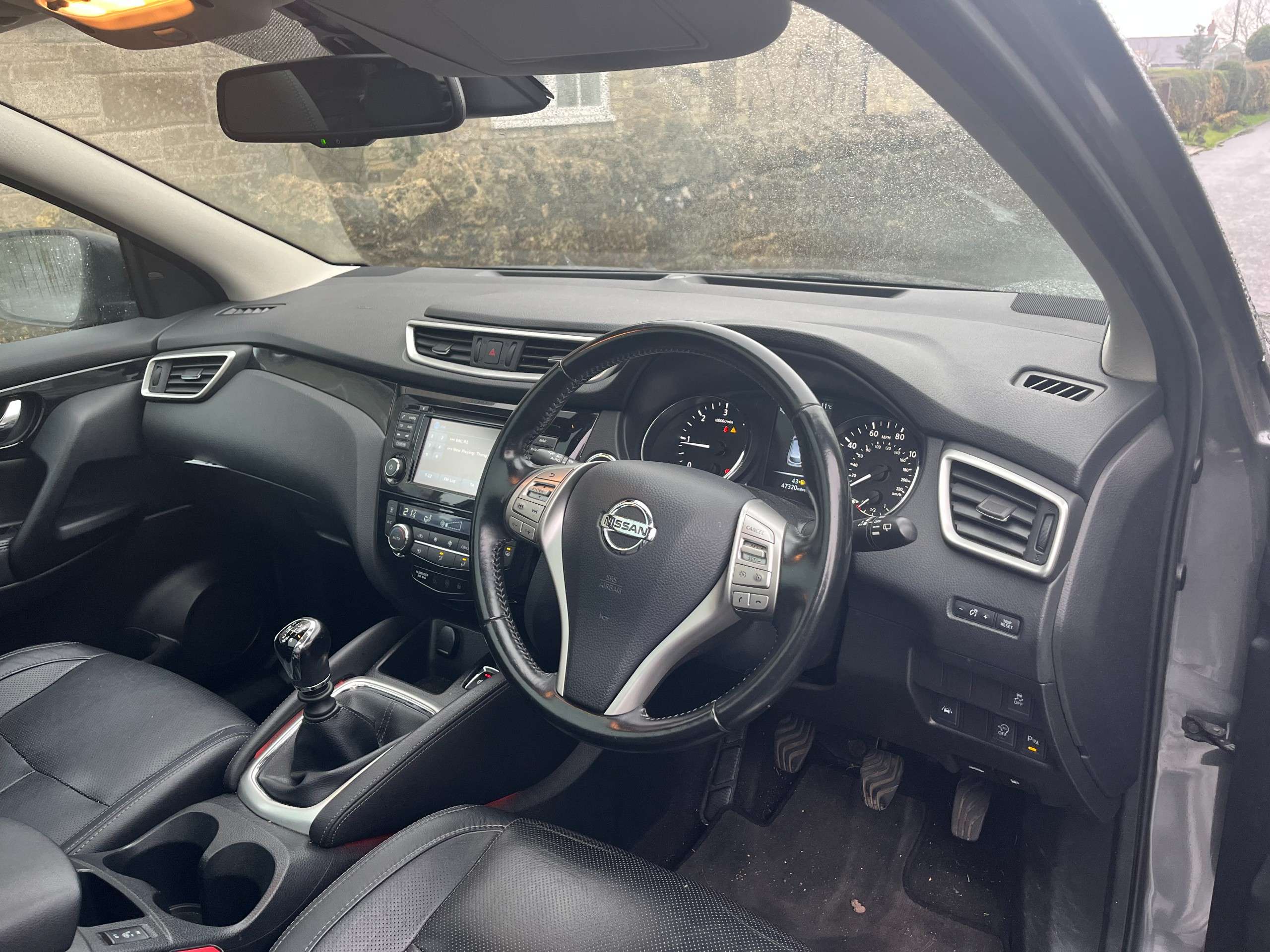 A 2014 NISSAN QASHQAI 1.5 dCi Tekna SUV 5dr Diesel Manual 2WD Euro 5 (s/s) (110 ps) A 2014 NISSAN QASHQAI 1.5 dCi Tekna SUV 5dr Diesel Manual 2WD Euro 5 (s/s) (110 ps)