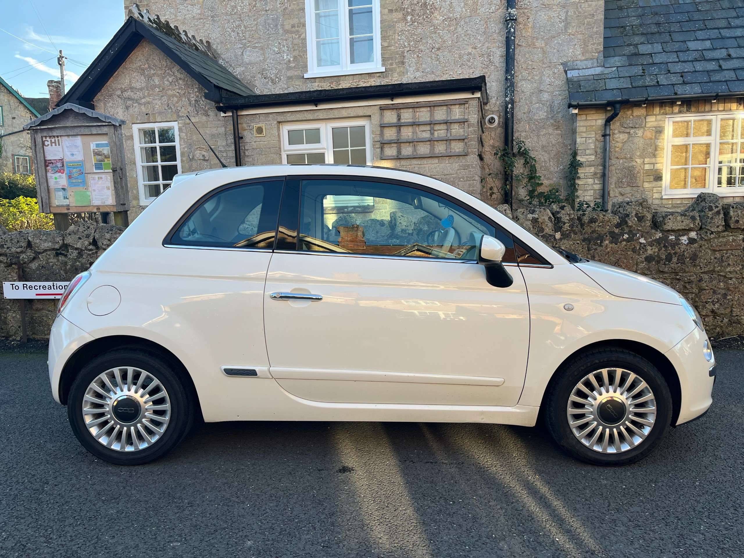 2011 FIAT 500 2011 FIAT 500