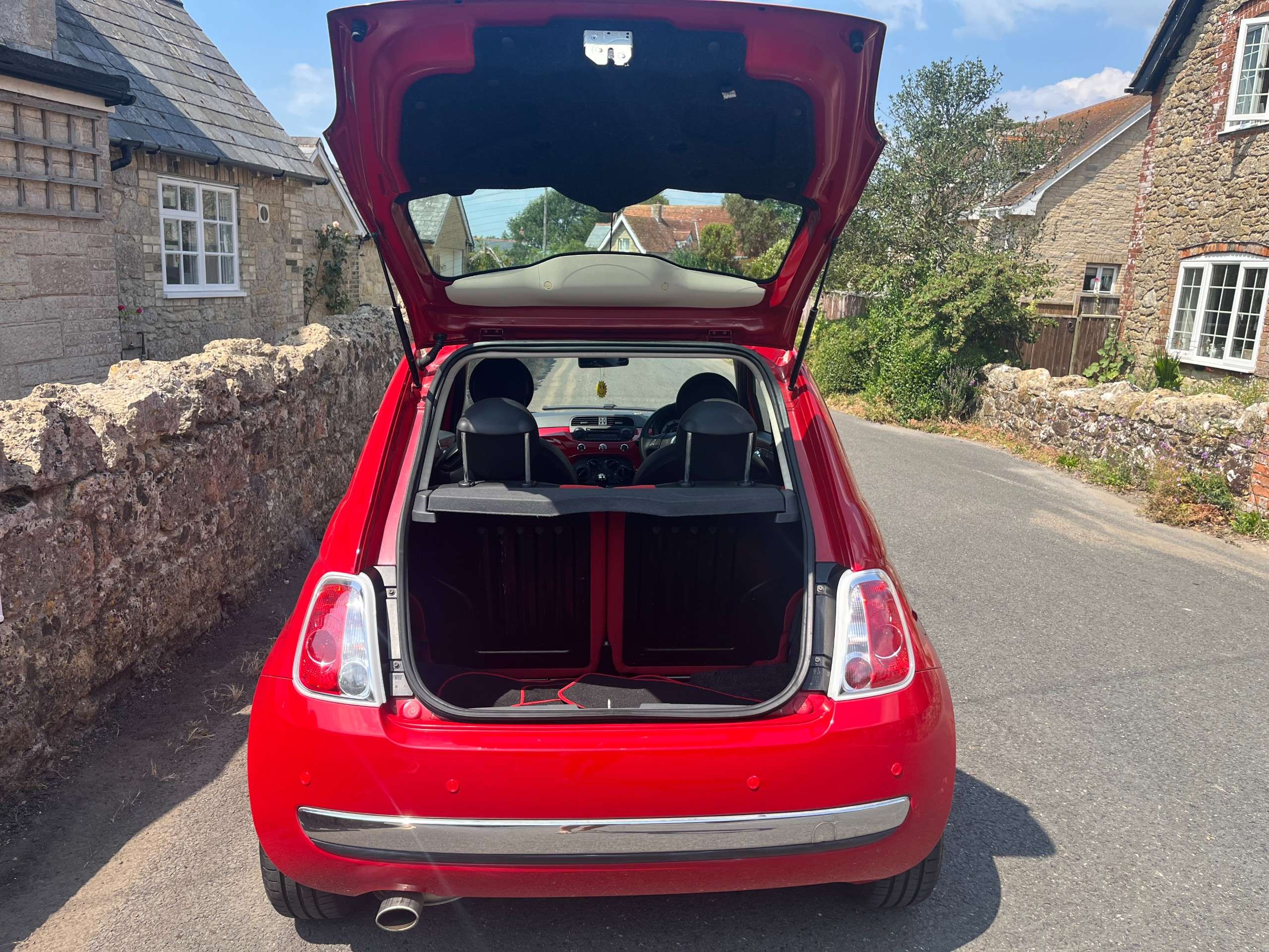 2011 FIAT 500 2011 FIAT 500