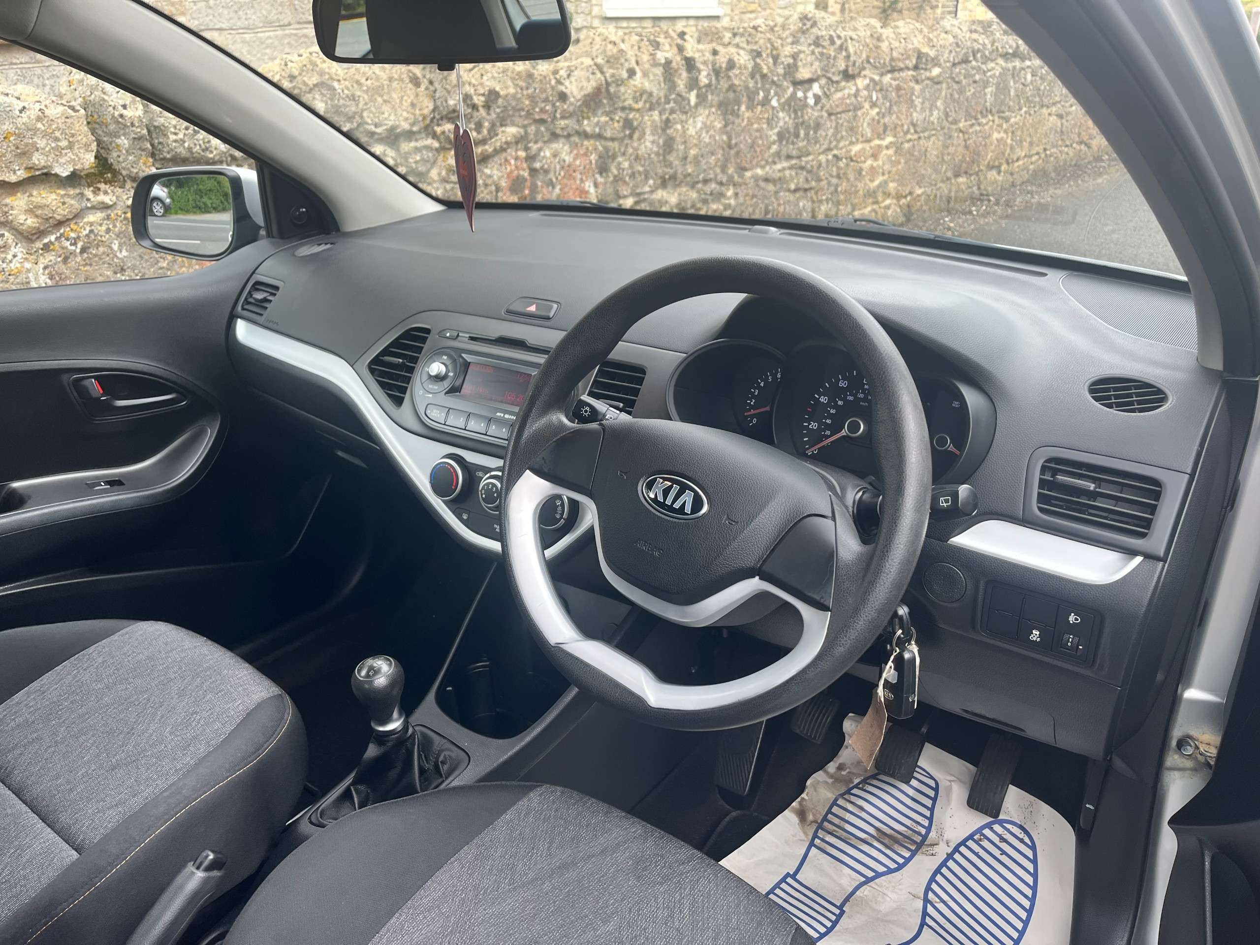 A 2014 KIA PICANTO 1.0 1 Air Hatchback 3dr Petrol Manual Euro 5 (68 bhp) A 2014 KIA PICANTO 1.0 1 Air Hatchback 3dr Petrol Manual Euro 5 (68 bhp)