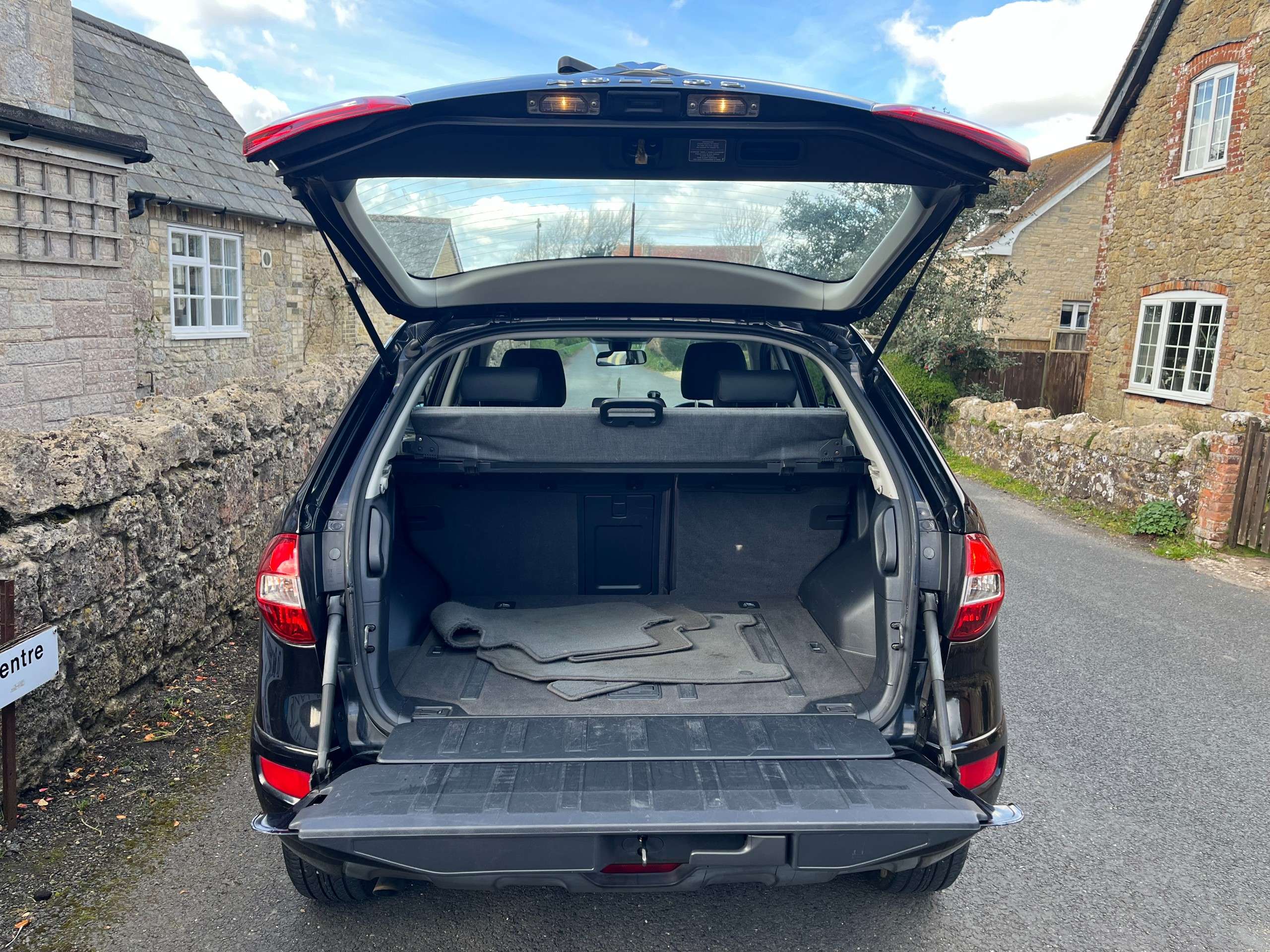 2010 RENAULT KOLEOS 2010 RENAULT KOLEOS