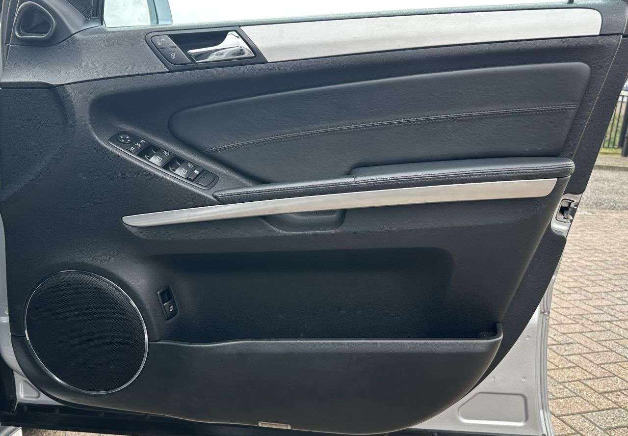 2009 MERCEDES-BENZ M-CLASS 2009 MERCEDES-BENZ M-CLASS