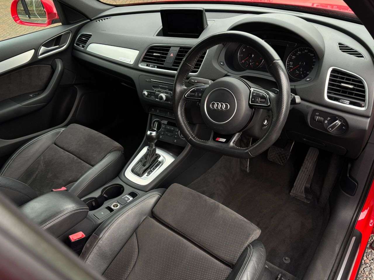 2016 AUDI Q3 2016 AUDI Q3