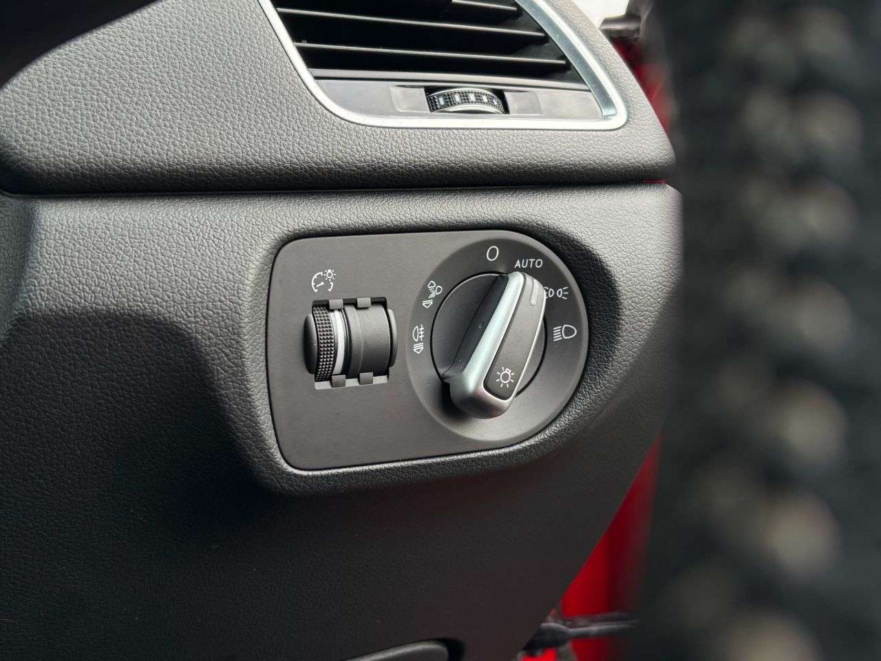 2016 AUDI Q3 2016 AUDI Q3