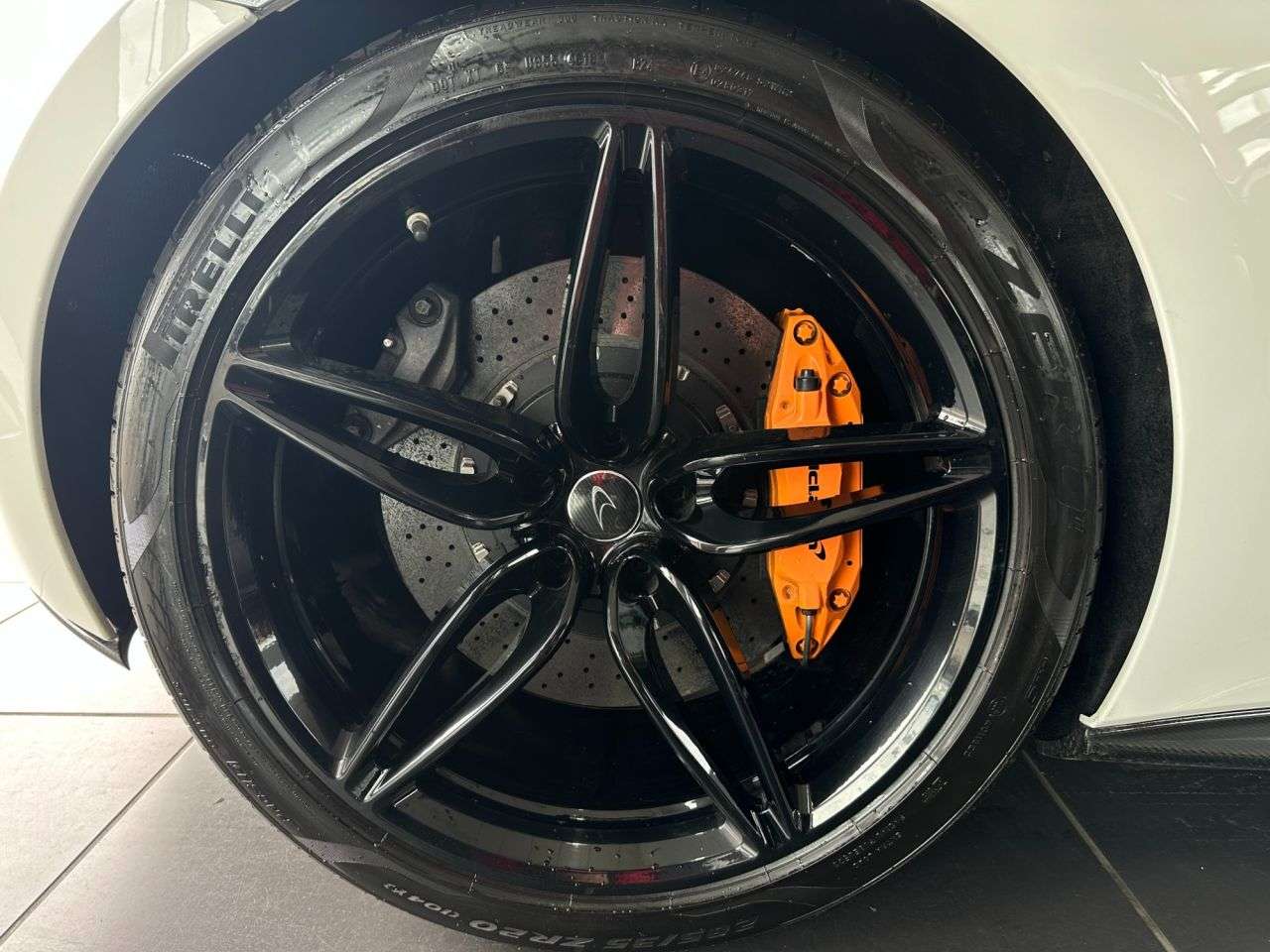 2011 MCLAREN 570S 2011 MCLAREN 570S