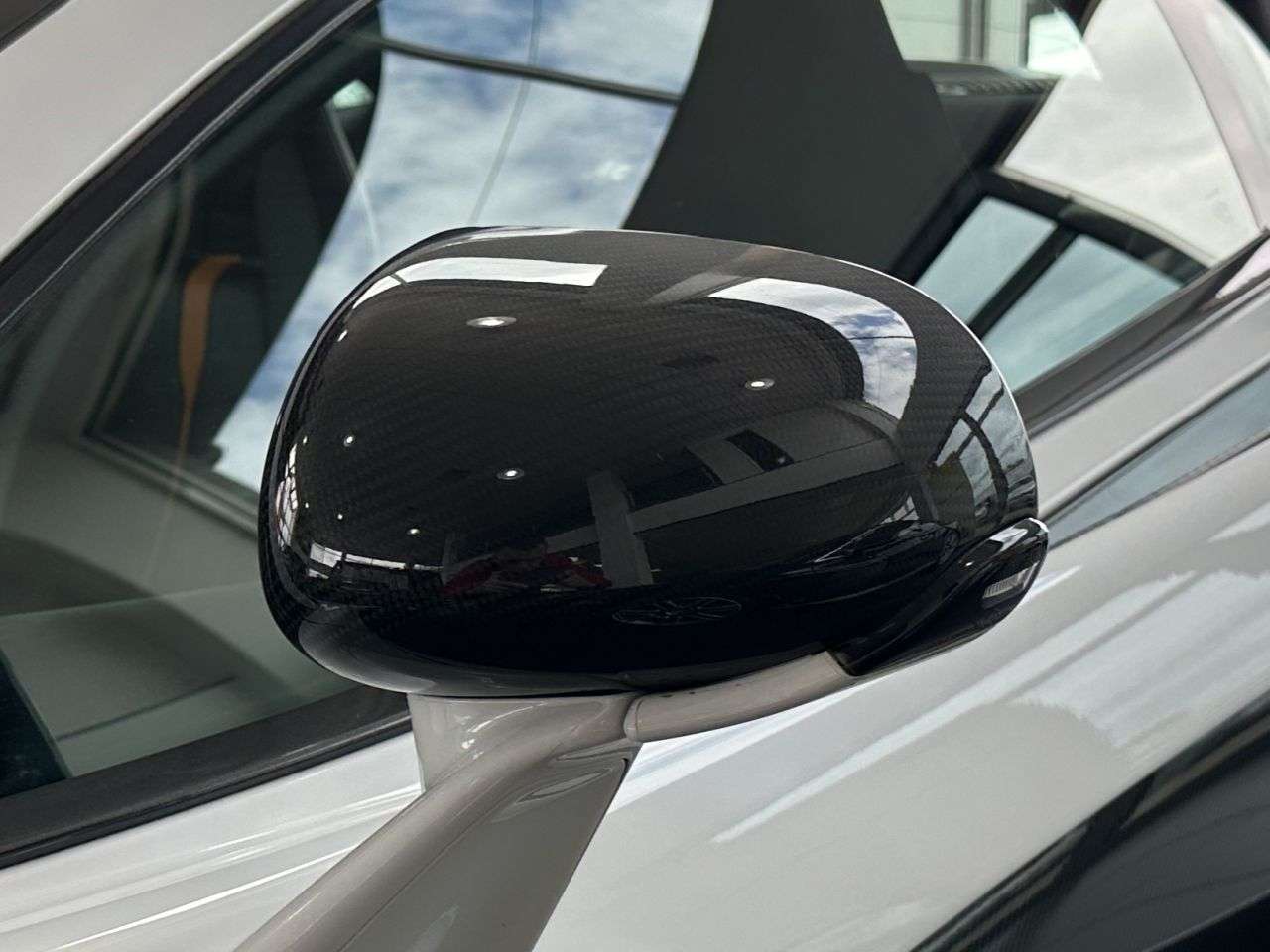 2011 MCLAREN 570S 2011 MCLAREN 570S