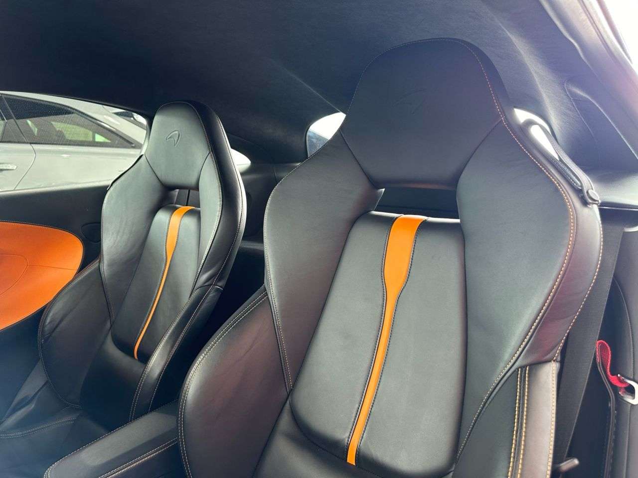 2011 MCLAREN 570S 2011 MCLAREN 570S