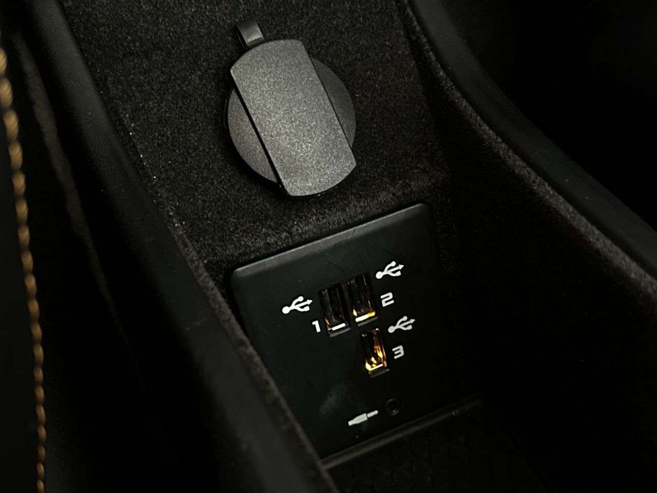 2011 MCLAREN 570S 2011 MCLAREN 570S