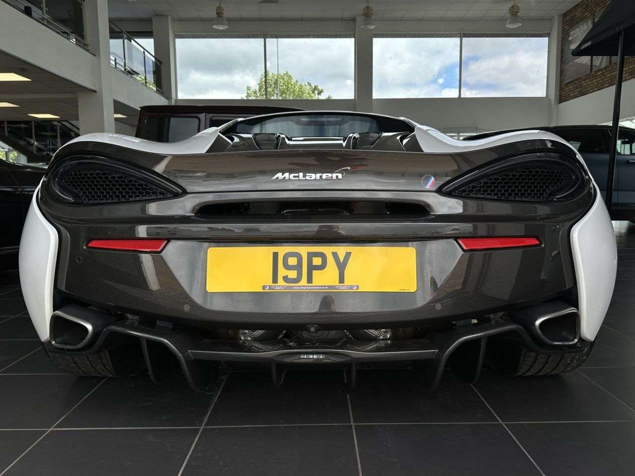 2011 MCLAREN 570S 2011 MCLAREN 570S