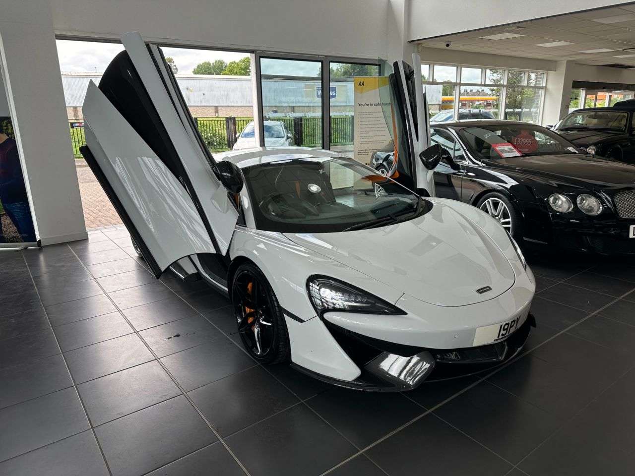 2011 MCLAREN 570S 2011 MCLAREN 570S