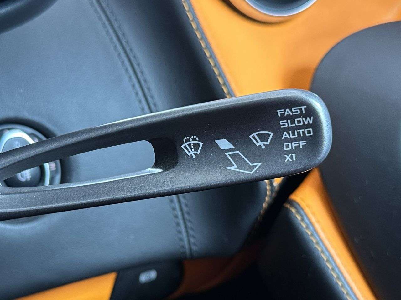 2011 MCLAREN 570S 2011 MCLAREN 570S